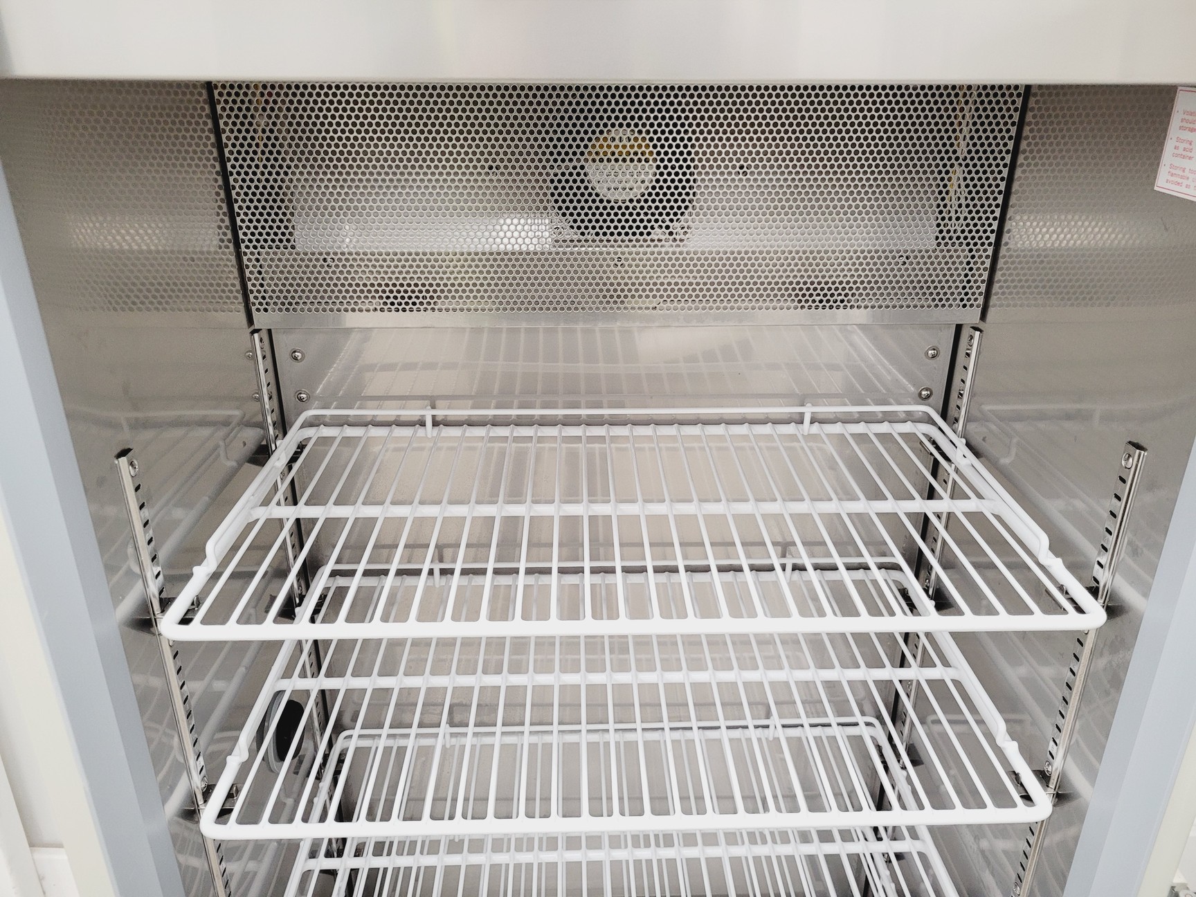 Image of Panasonic MIR-254-PE Cooled Incubator Lab