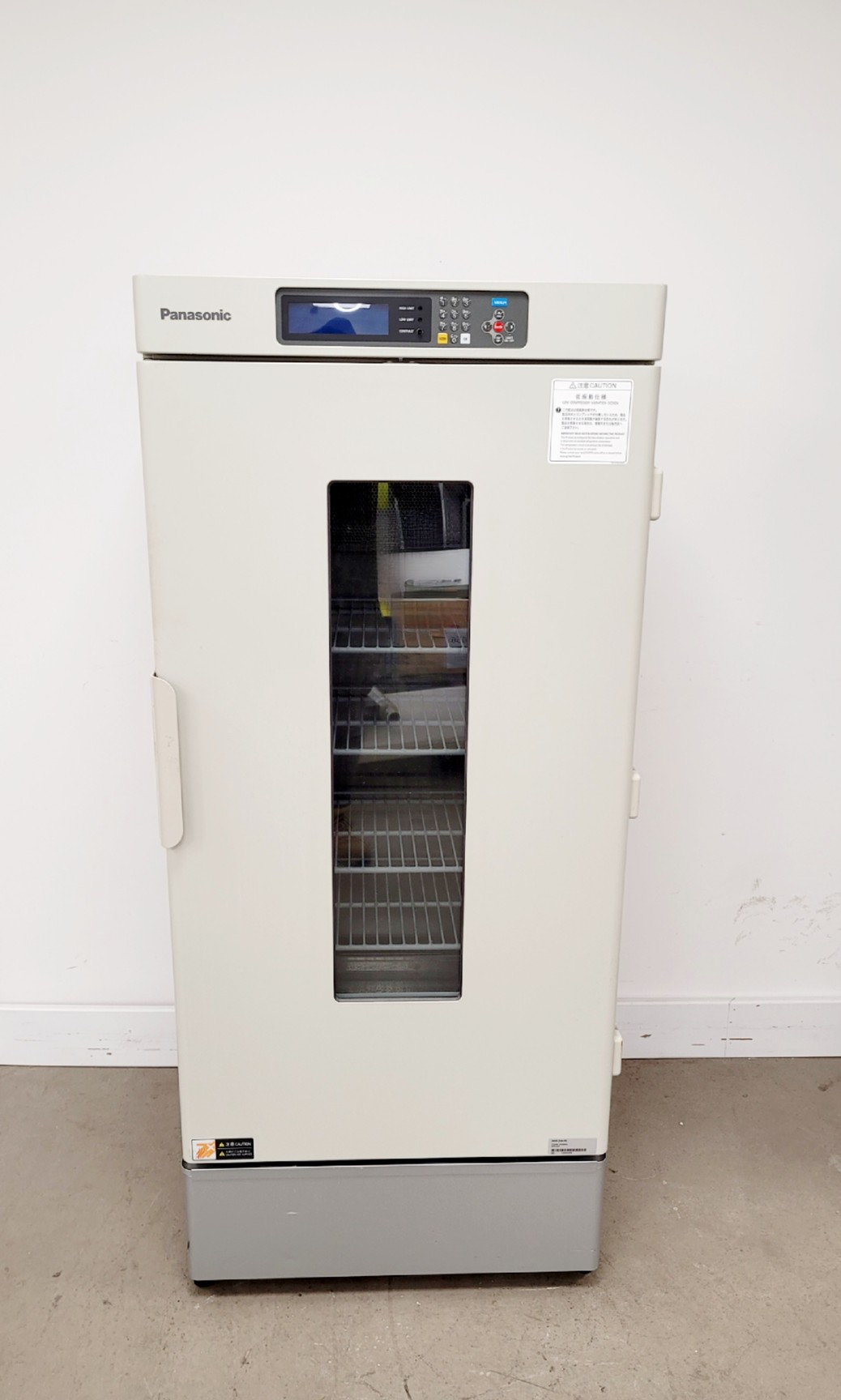 Image of Panasonic MIR-254-PE Cooled Incubator Lab