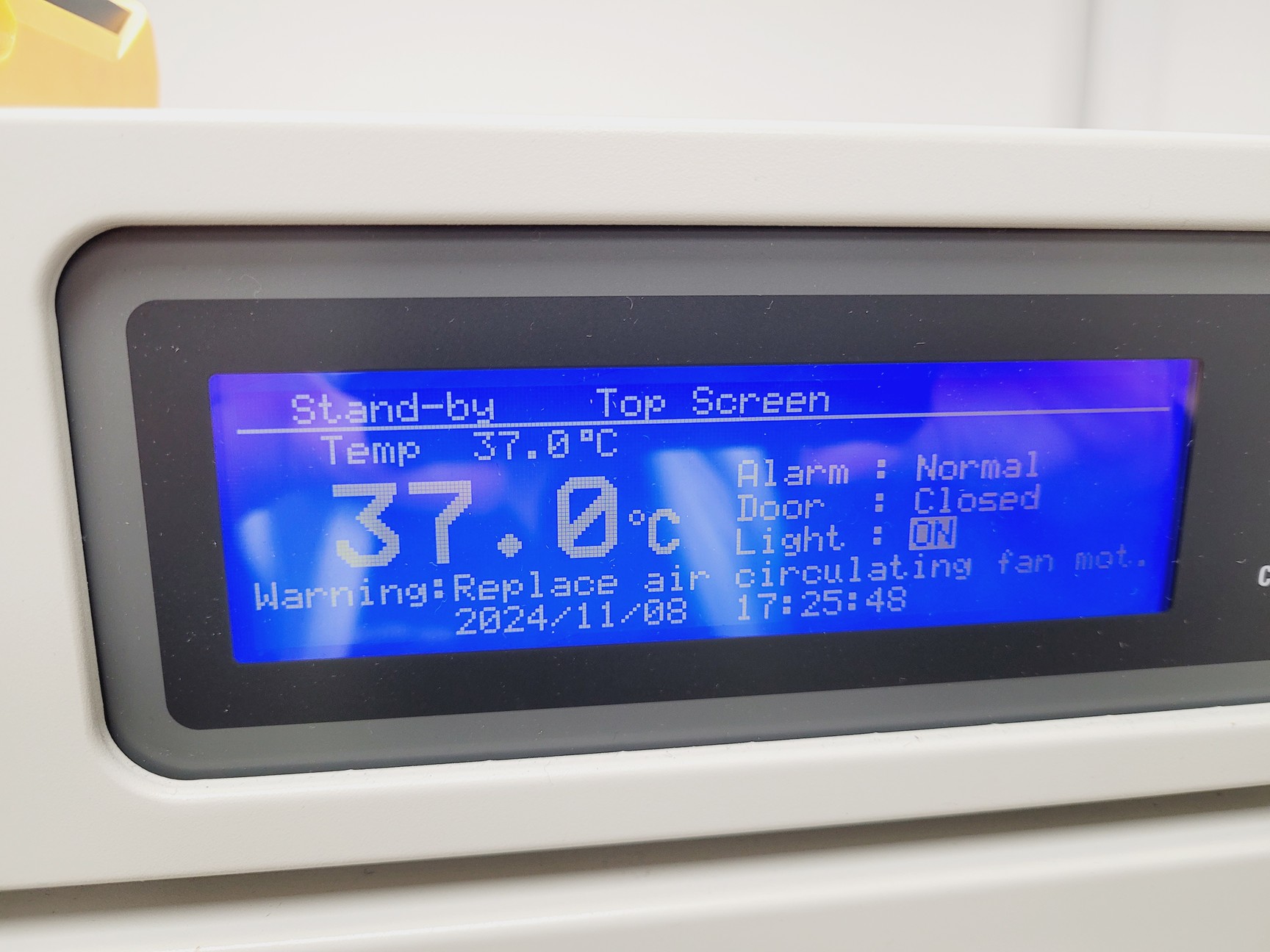 Image of Panasonic MIR-254-PE Cooled Incubator Lab