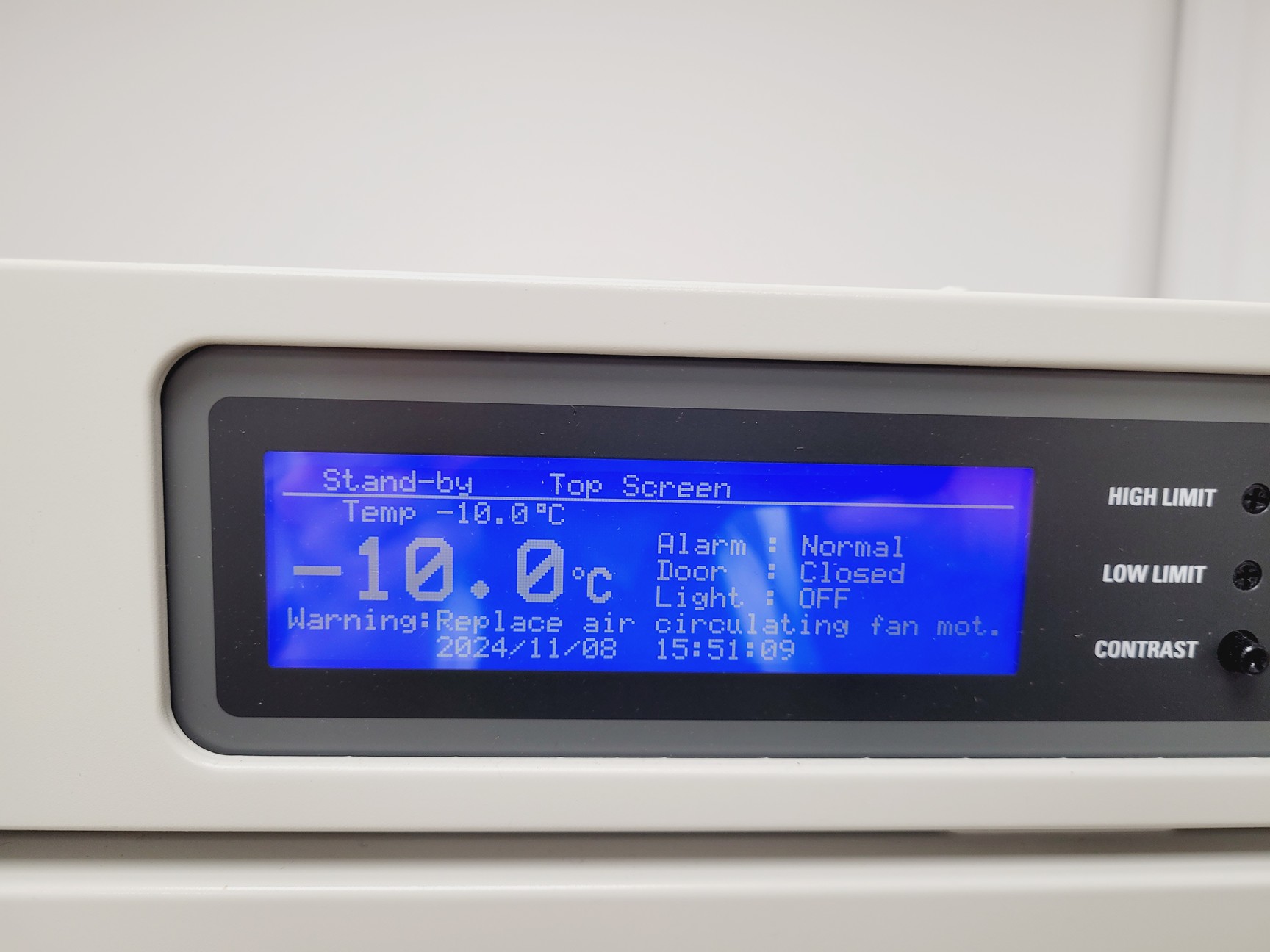 Image of Panasonic MIR-254-PE Cooled Incubator Lab