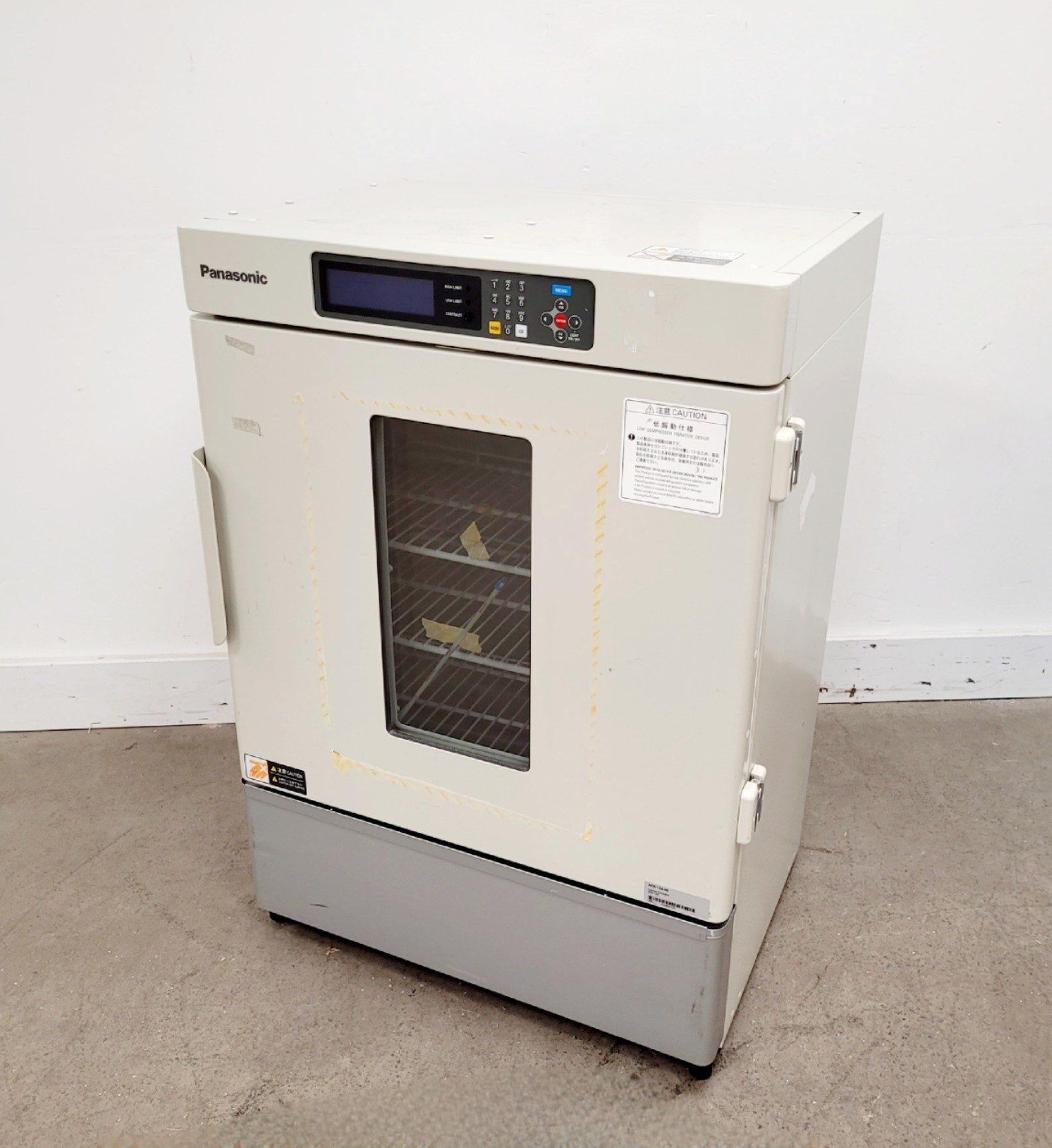 Image of Panasonic MIR-154-PE Cooled Incubator Lab