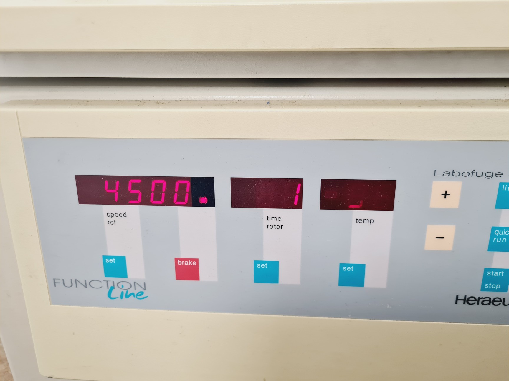 Image of Heraeus Function Line Labofuge 400R Centrifuge Lab