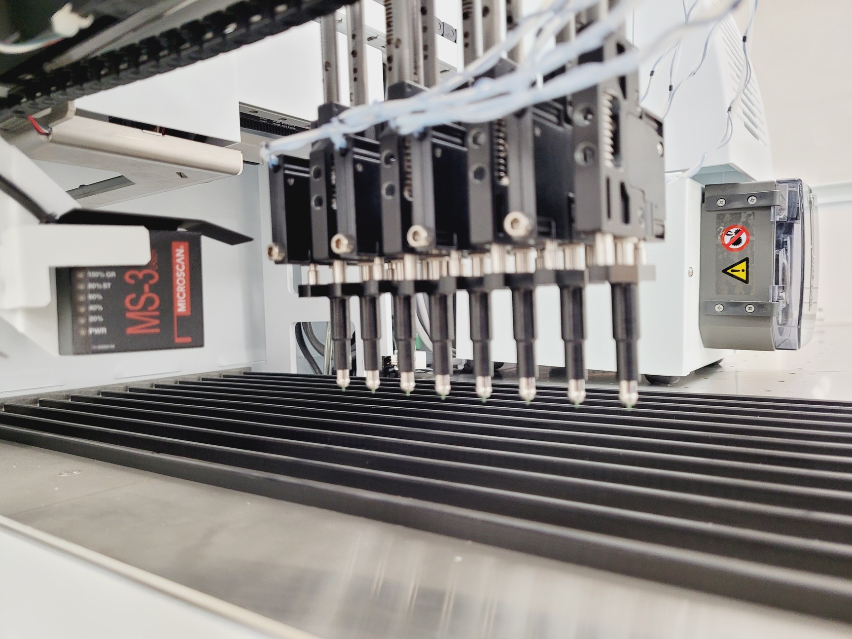 Image of Perkin Elmer Janus G3 Integrator Varispan Deck Liquid Handler Lab