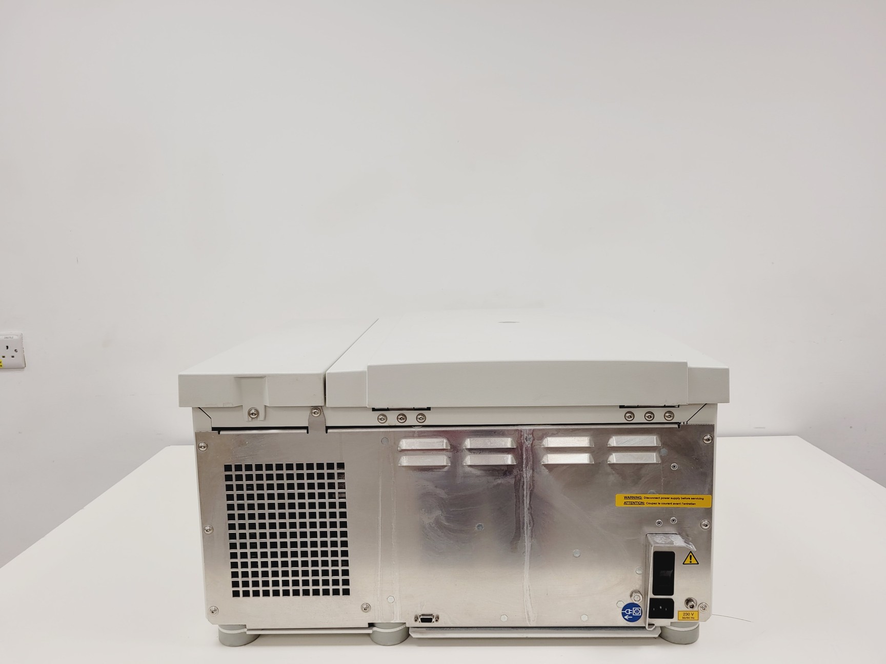 Image of Thermo Scientific Legend X1R Centrifuge with 5000rpm Rotor Lab