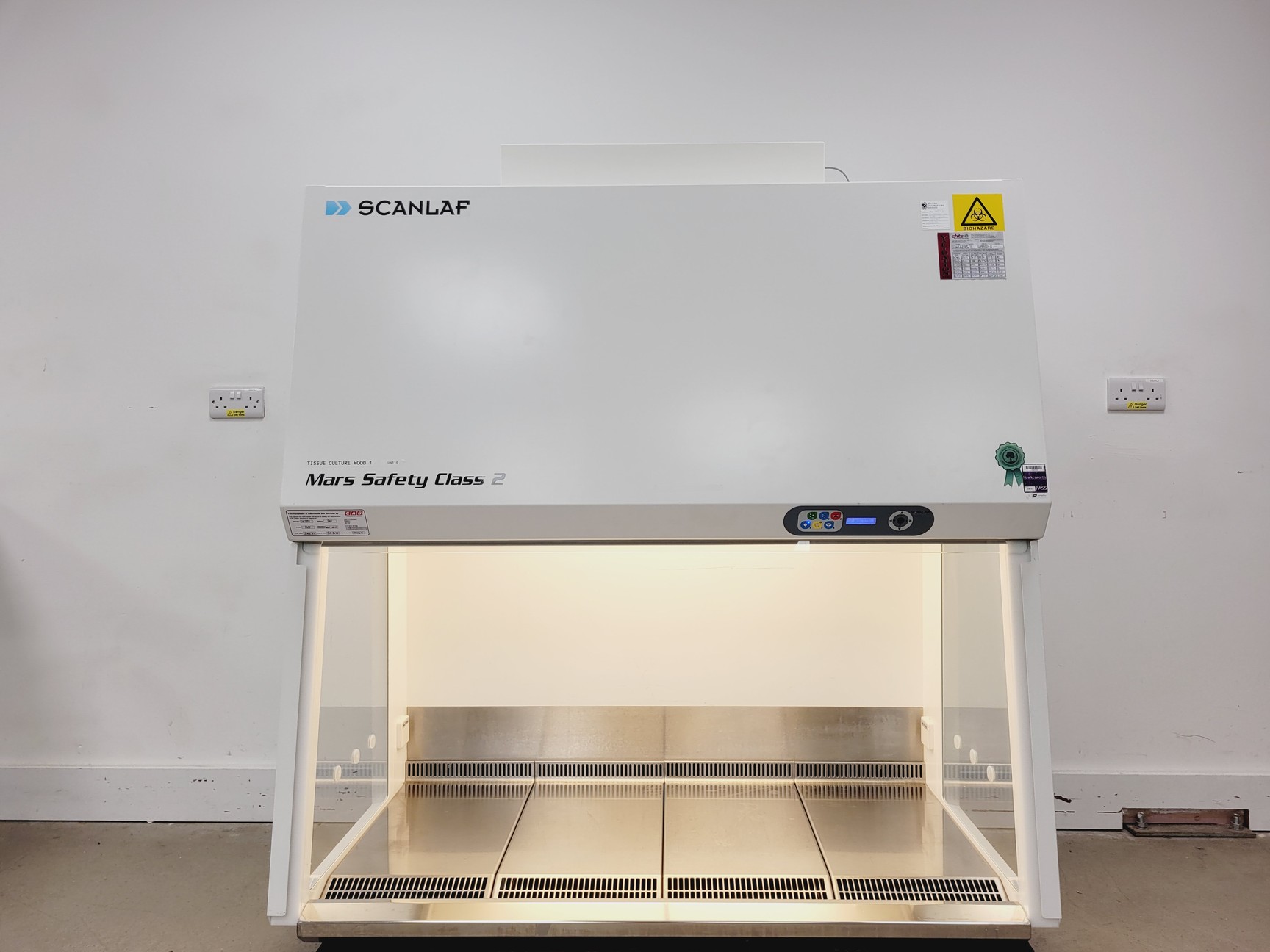 Image of Scanlaf Model Mars 1200 Class 2 Safety Cabinet Lab