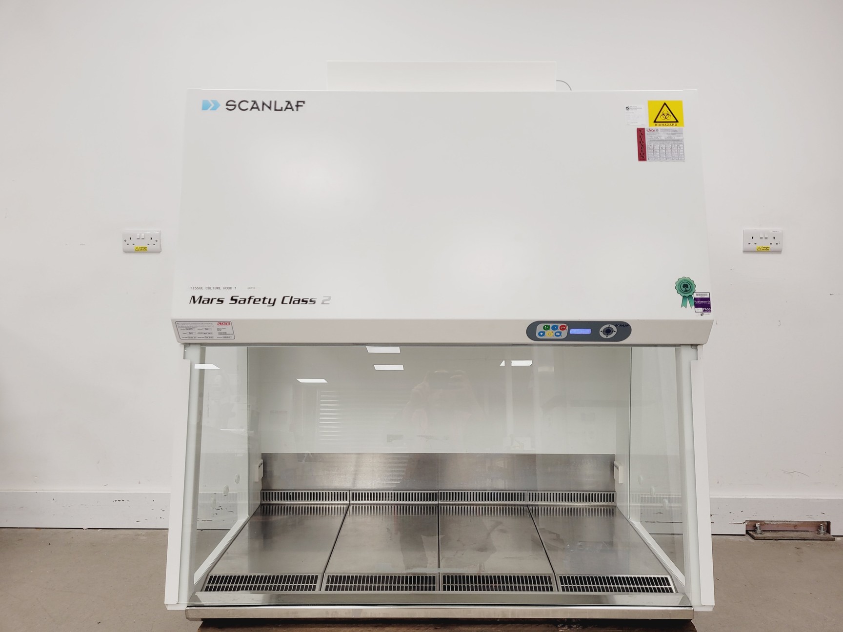 Image of Scanlaf Model Mars 1200 Class 2 Safety Cabinet Lab