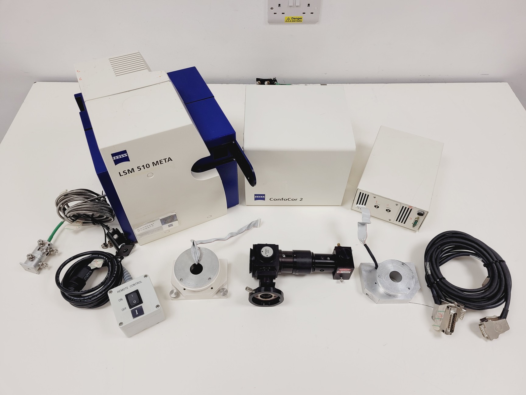 Image of Zeiss ConfoCor 2, LSM510, APD Module Meta System Parts Faulty Lab