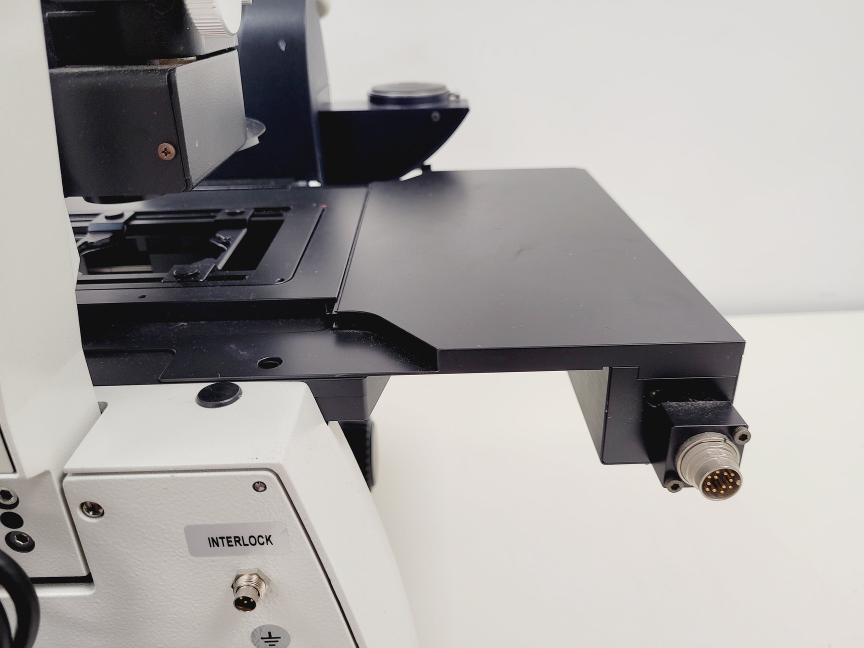 Image of Leica DMI6000CS Microscope System Spares/Repair Lab