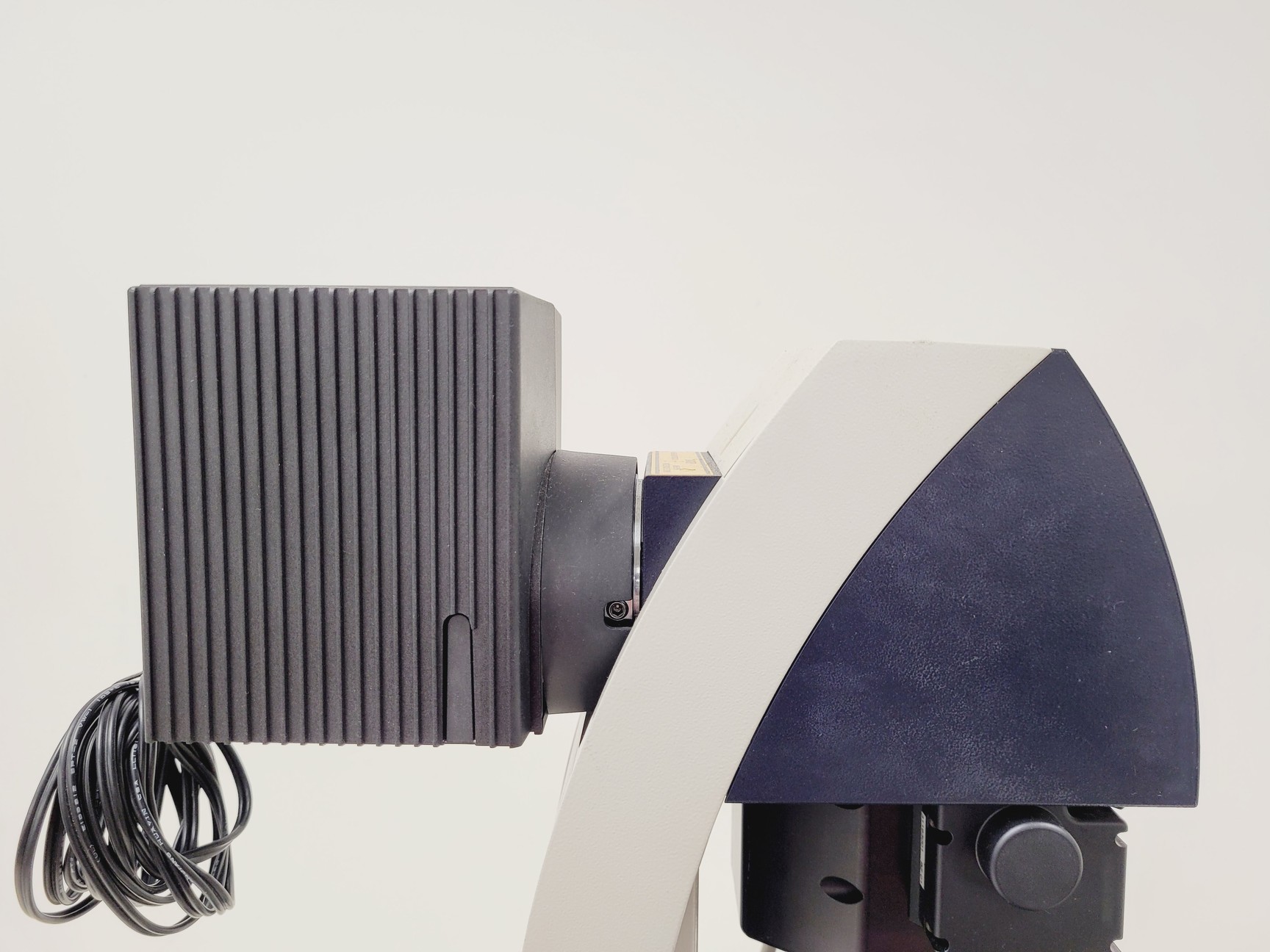 Image of Leica DMI6000CS Microscope System Spares/Repair Lab