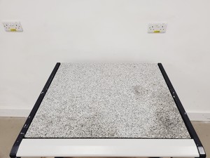 Thumbnail image of Leica Confocal Microscope Marble Top Isolation Table Lab