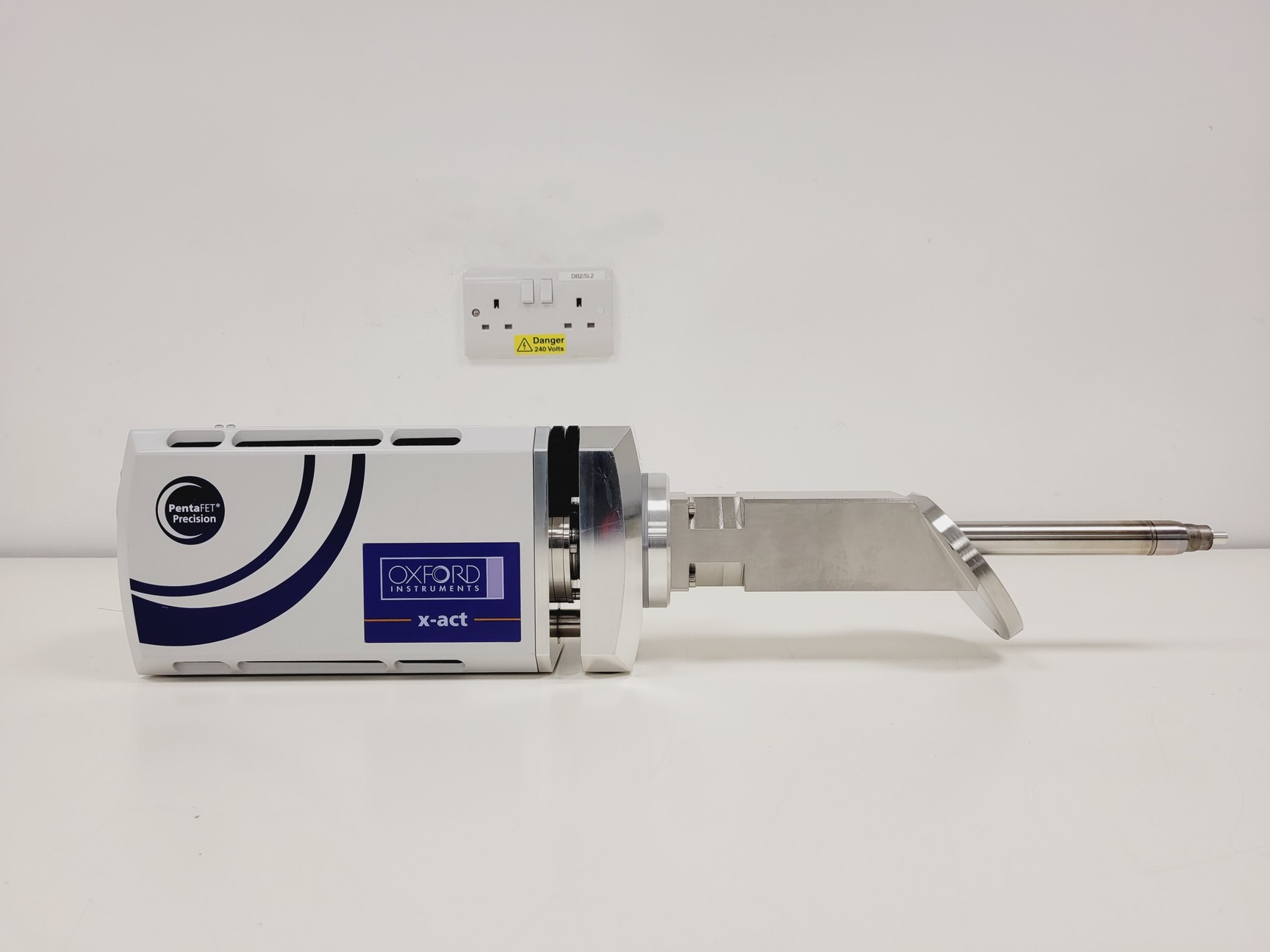 Image of Oxford Instruments INCAx-Act Energy Dispersive ED Spectrometer System Parts Lab