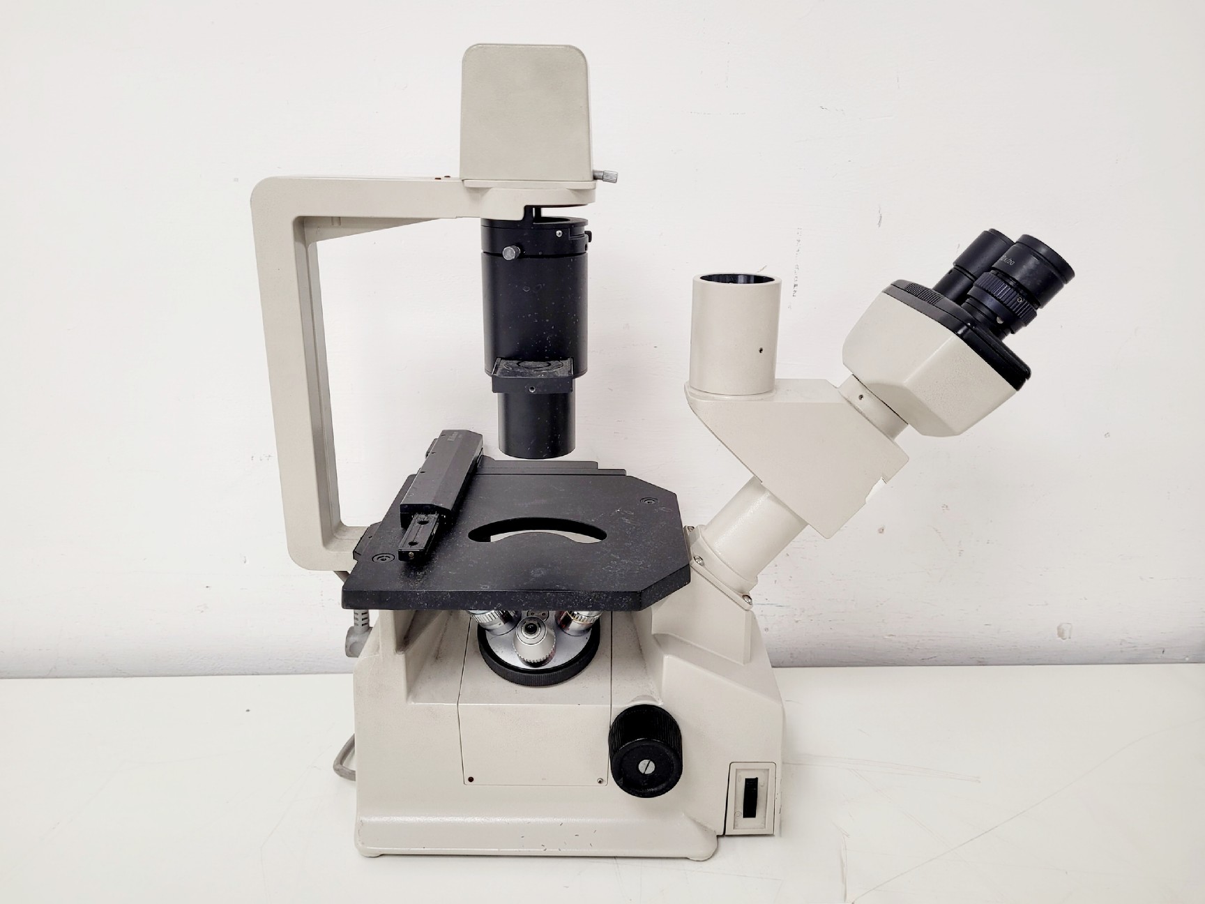 Image of Nikon TMS-F Inverted Microscope w/ 3 x Objectives Spares/Repairs