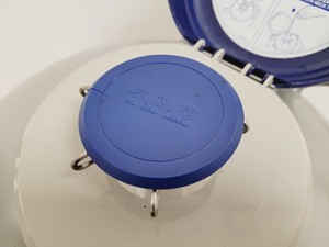 Thumbnail image of Statebourne Bio 35 Liquid Nitrogen Dewar & Trolley Lab