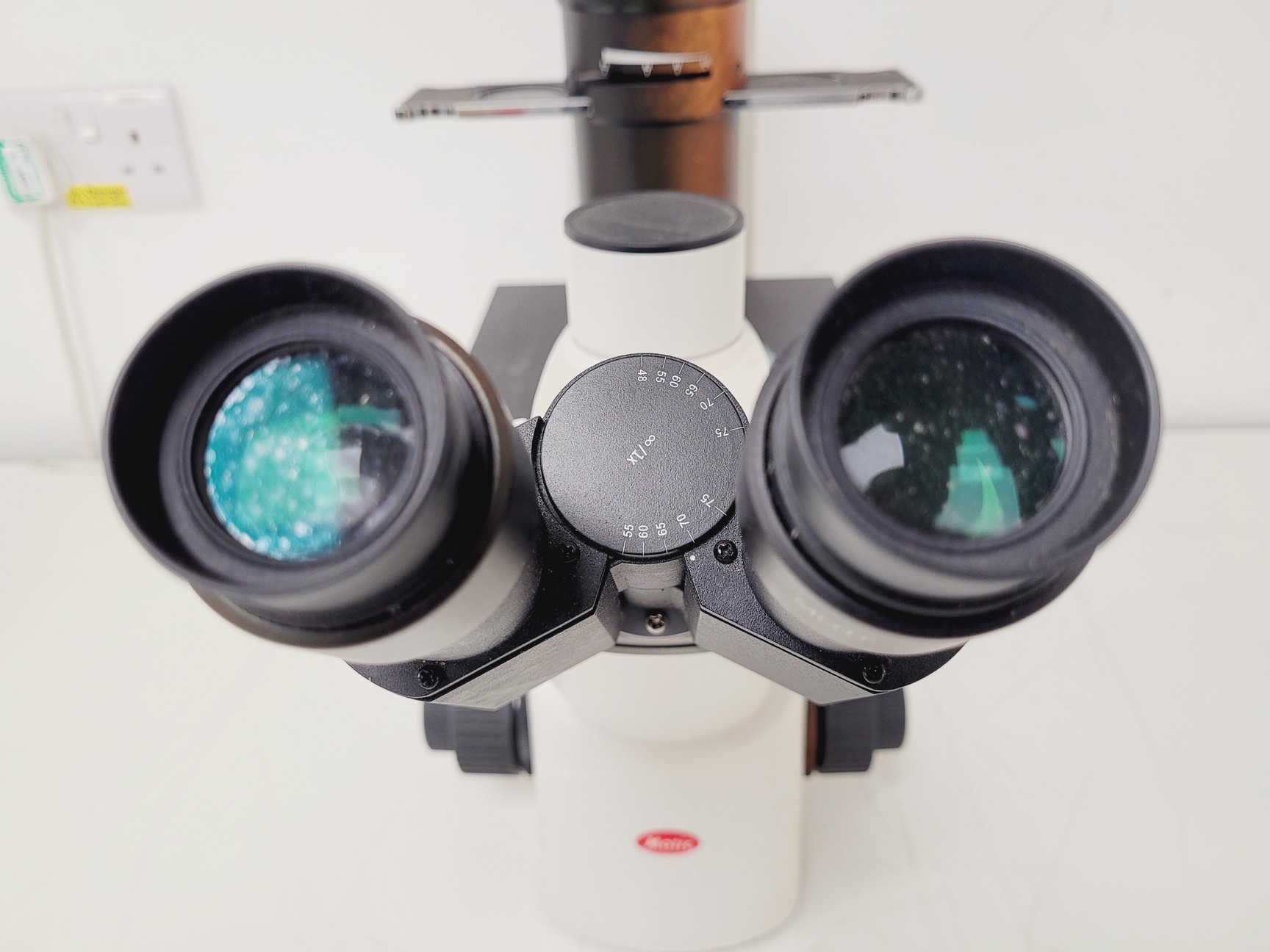 Image of Motic AE2000 Microscope w/ 4 x Objectives LWD, PLAN, Ph1 4x 10x 20x 40x Lab