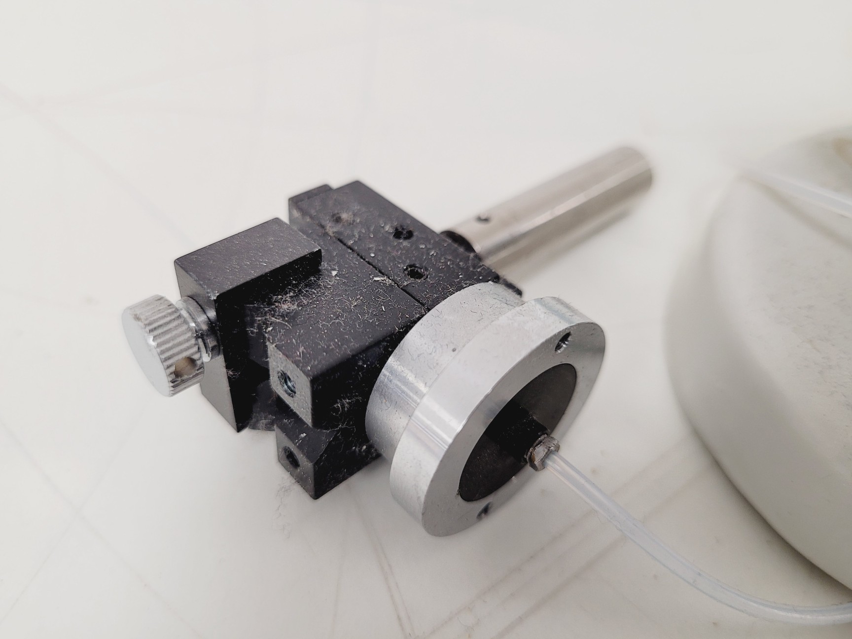 Image of Narishige Model-M0-203, MMW-23 Micromanipulator Parts Lab