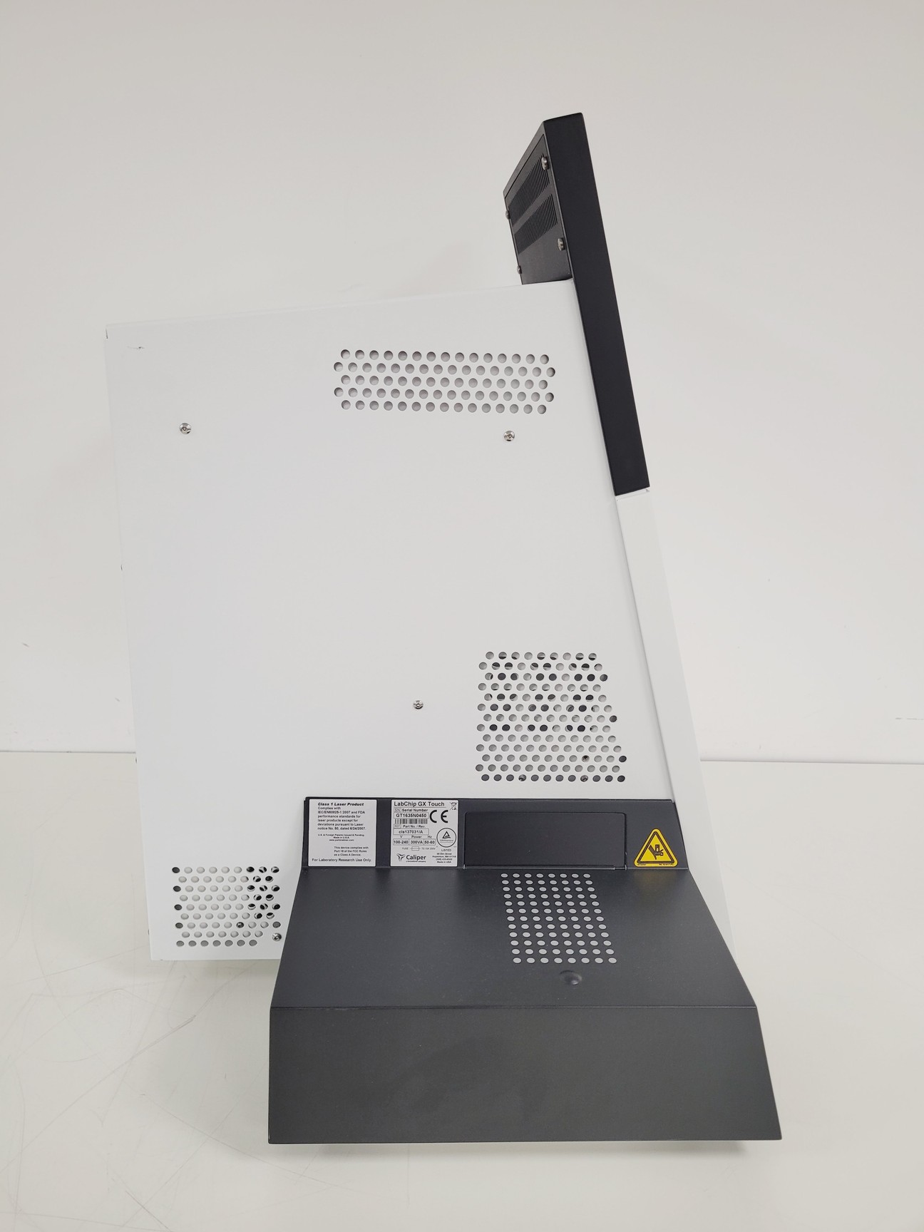 Image of Perkin Elmer LabChip GX Touch HT Automated Bioanalysis System Lab