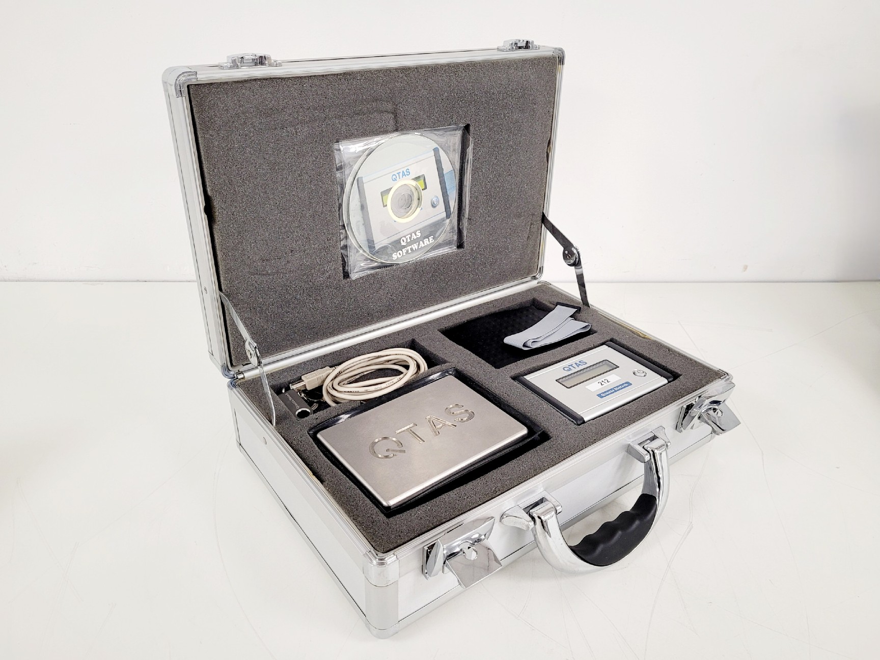 Image of Quanta Biotech QTAS TAS16 Temperature Acquisition System Thermal Cycler Analysis