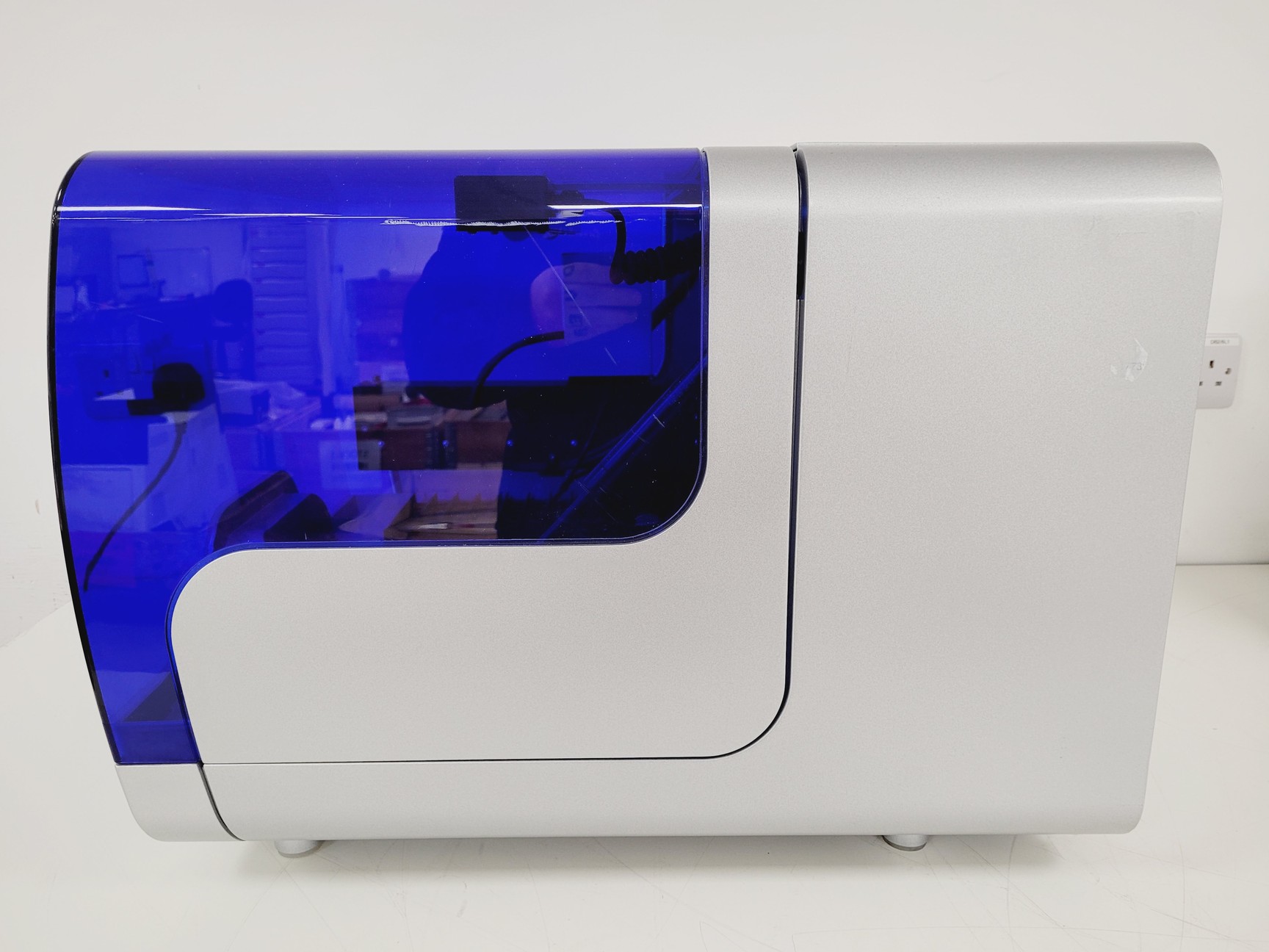 Image of Qiagen QIAgility Automated PCR Prep System Lab