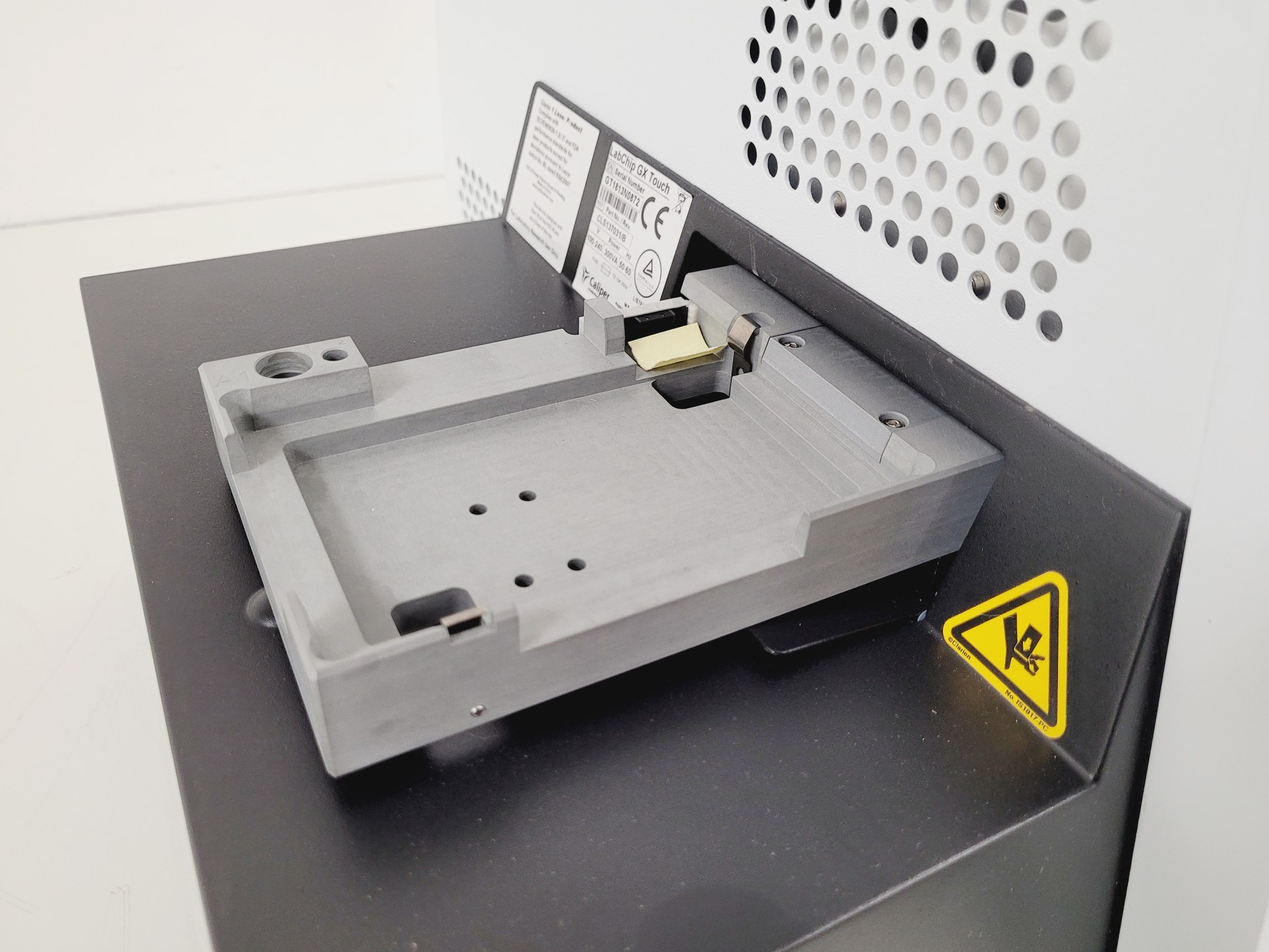 Image of Perkin Elmer Model LabChip GX Touch HT Automated Bioanalysis System w/ 