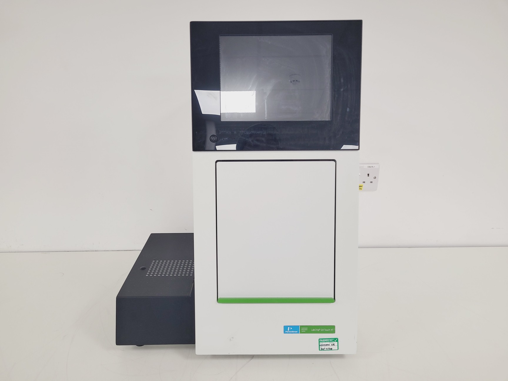 Image of Perkin Elmer Type LabChip GX Touch HT Automated Bioanalysis System 