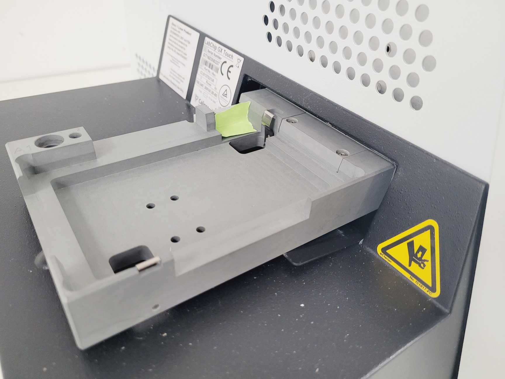 Image of Perkin Elmer Type LabChip GX Touch HT Automated Bioanalysis System 