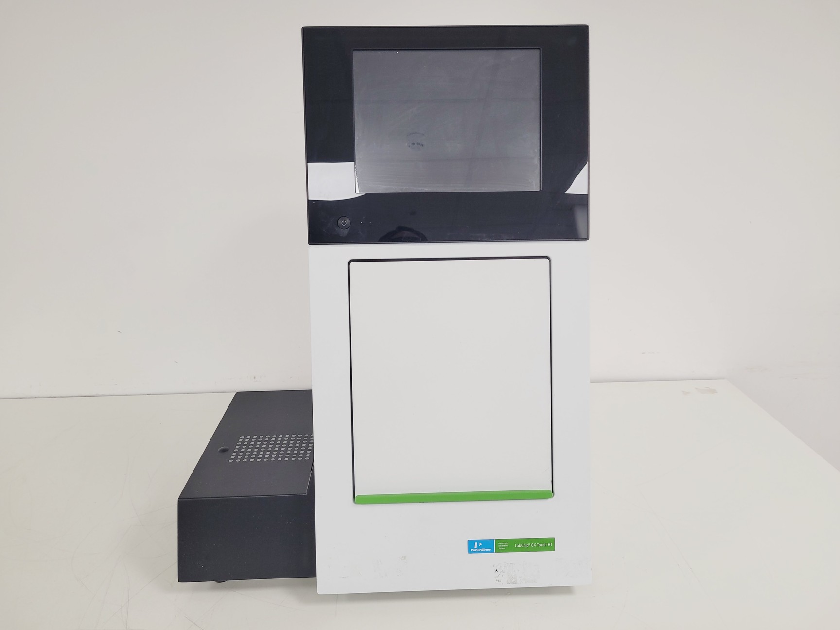 Image of Perkin Elmer Model No. LabChip GX Touch HT Automated Bioanalysis System 