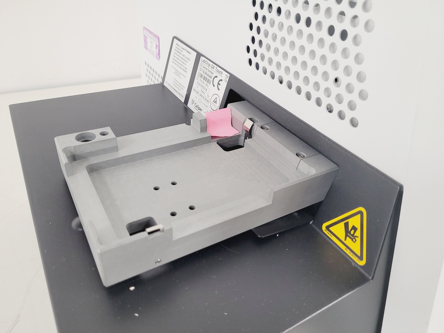 Image of Perkin Elmer - LabChip GX 'Touch HT' Automated Bioanalysis System 