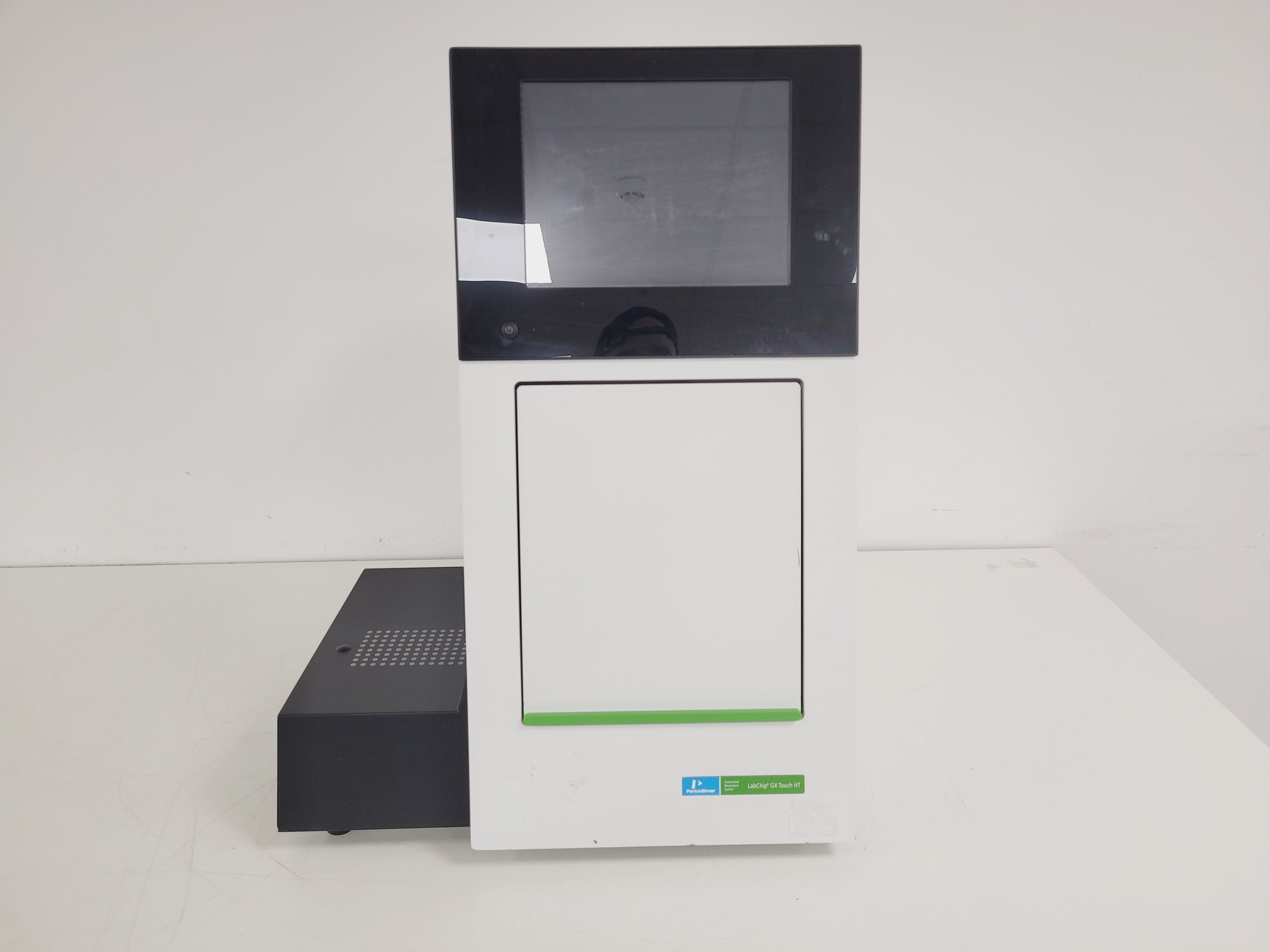 Image of Perkin Elmer Model No. LabChip GX Touch HT Automated Bioanalysis System 