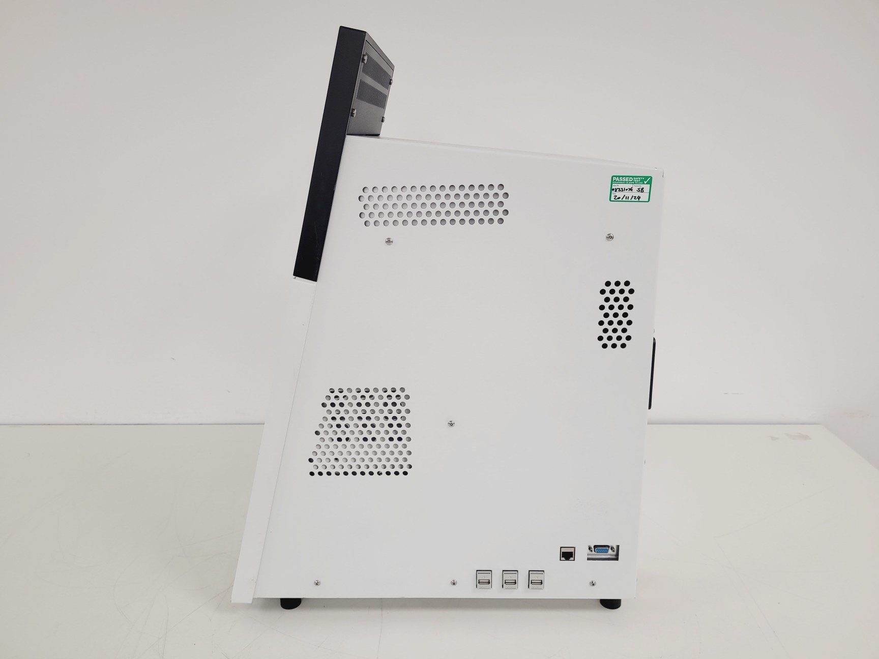 Image of Perkin Elmer Model No. LabChip GX Touch HT Automated Bioanalysis System 