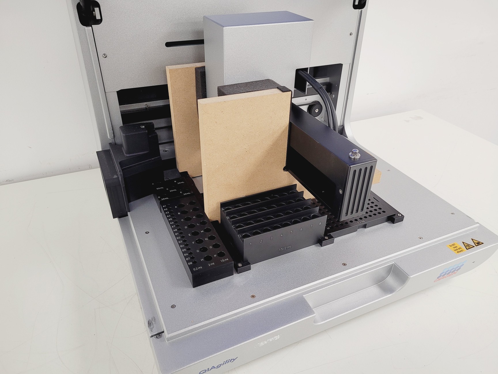 Image of Qiagen Model No. QIAgility HEPA/UV Unit Lab