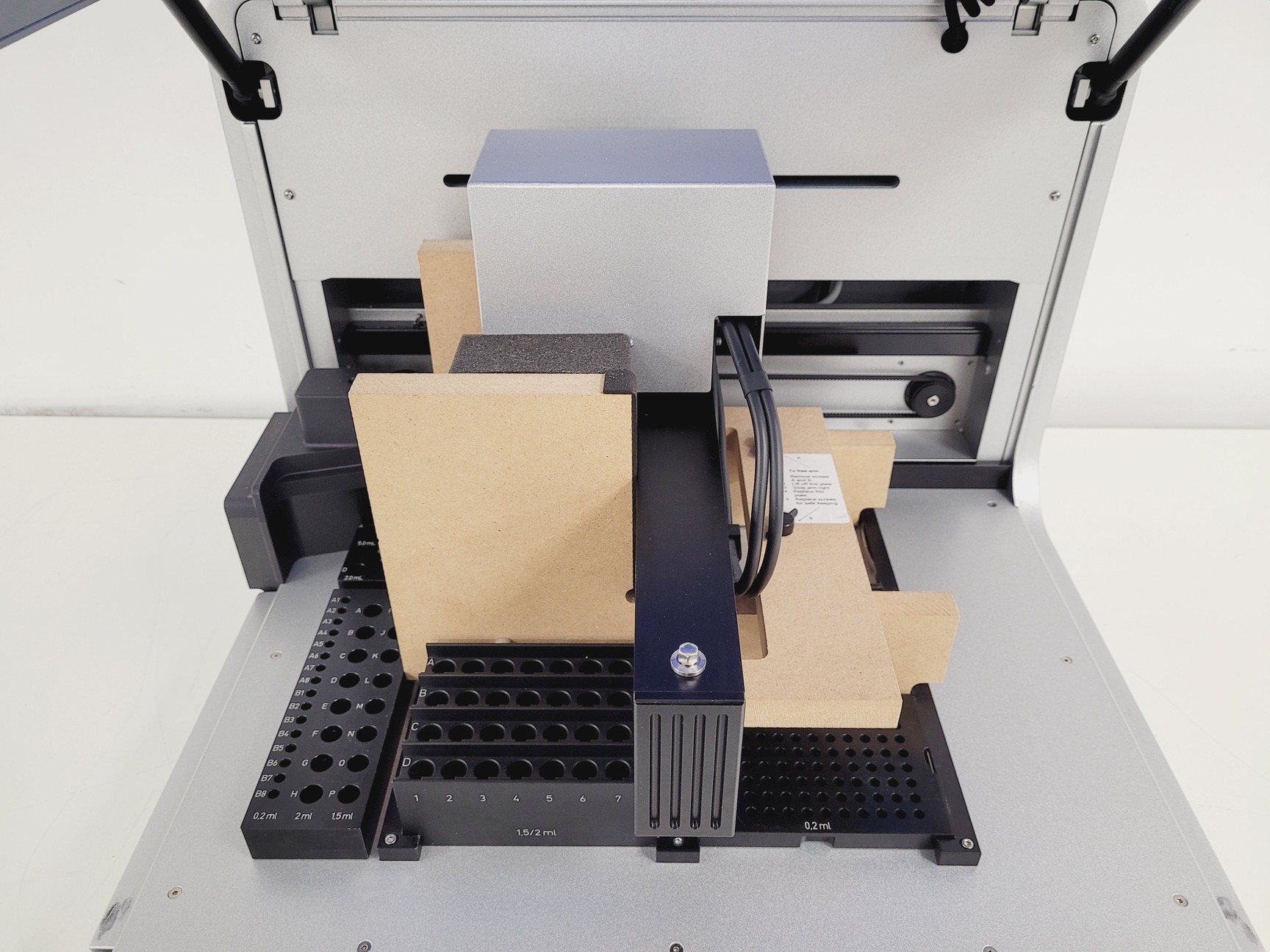 Image of Qiagen Model No. QIAgility HEPA/UV Unit Lab