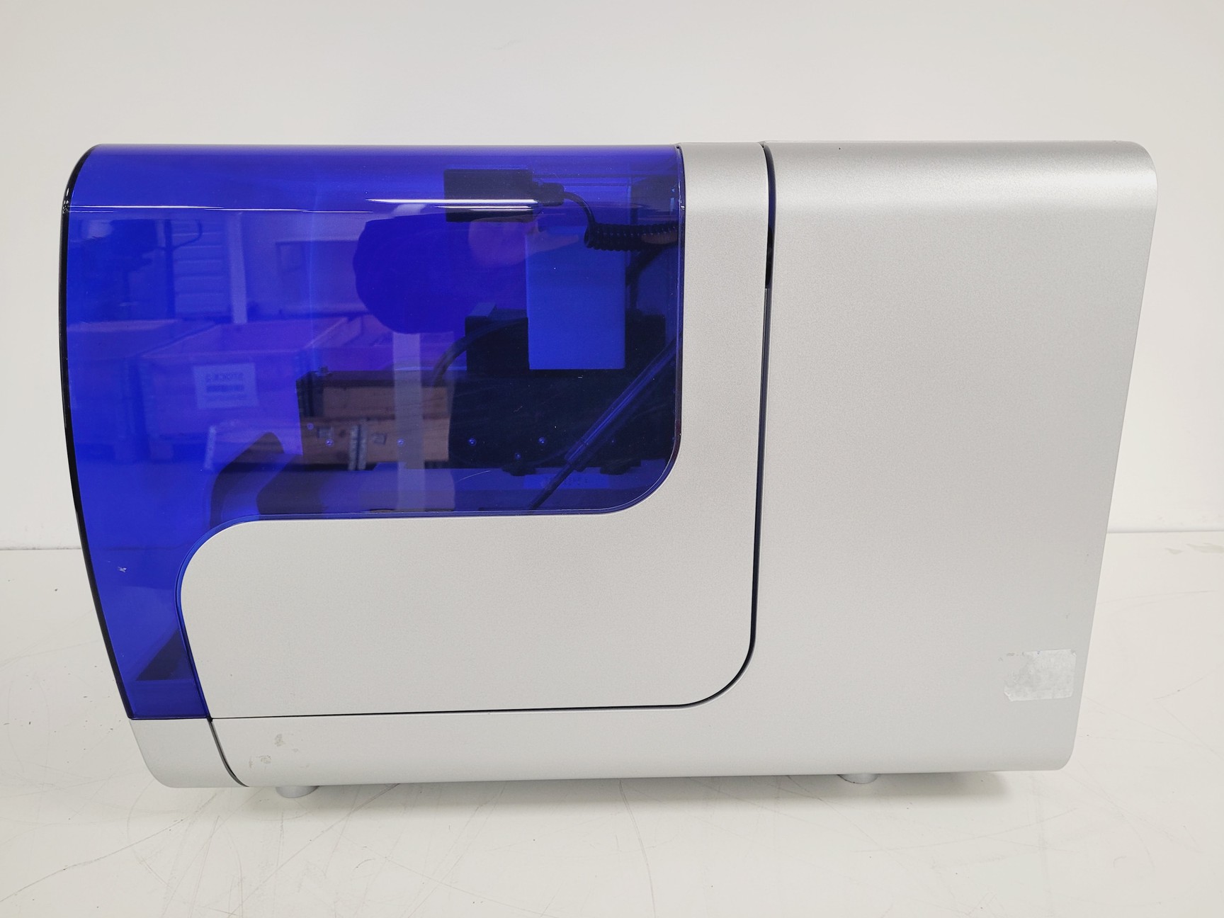 Image of Qiagen Type QIAgility HEPA/UV Unit Lab