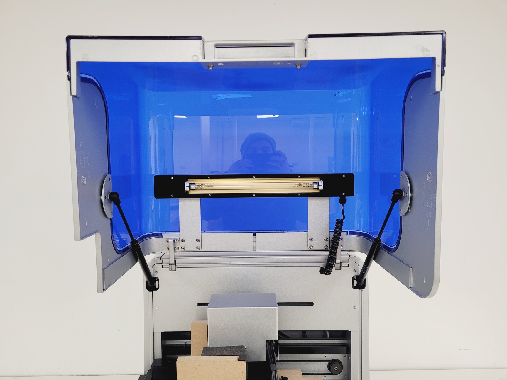 Image of Qiagen Type QIAgility HEPA/UV Unit Lab