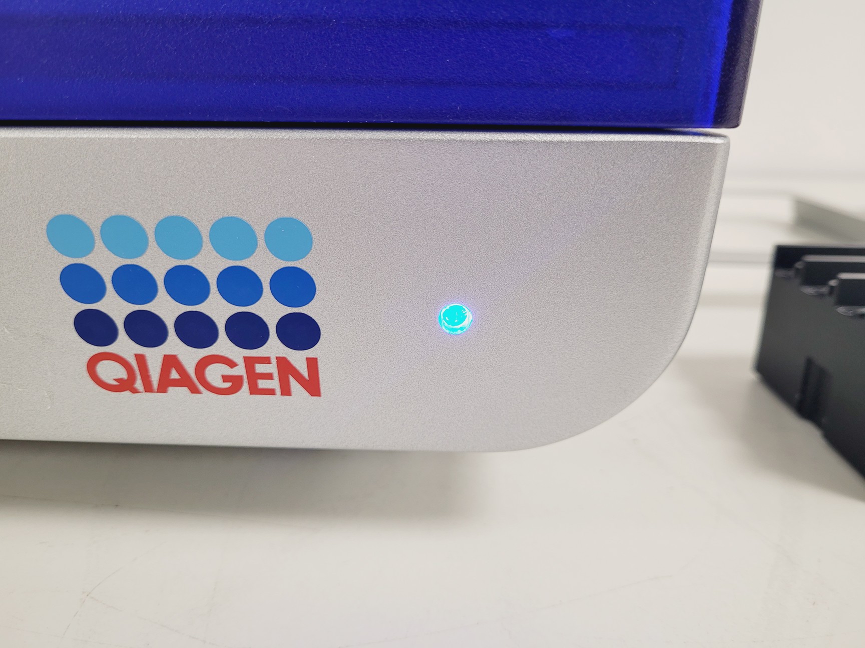 Image of Qiagen Type QIAgility HEPA/UV Unit Lab