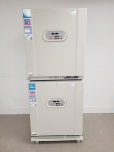 Thumbnail image of Double Stack Sanyo CO2 Incubator Model-MCO 20AIC Lab