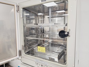 Thumbnail image of Double Stack Sanyo CO2 Incubator Model-MCO 20AIC Lab