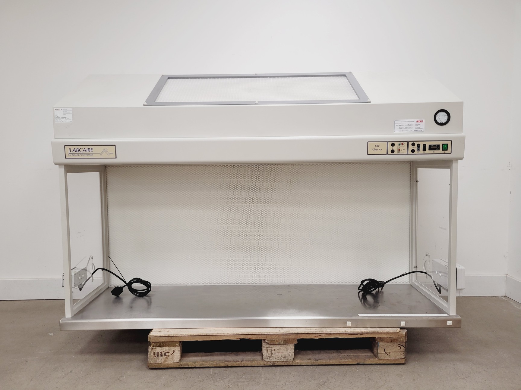 Image of LabCaire Fume Cabinet Model HLF18 Lab