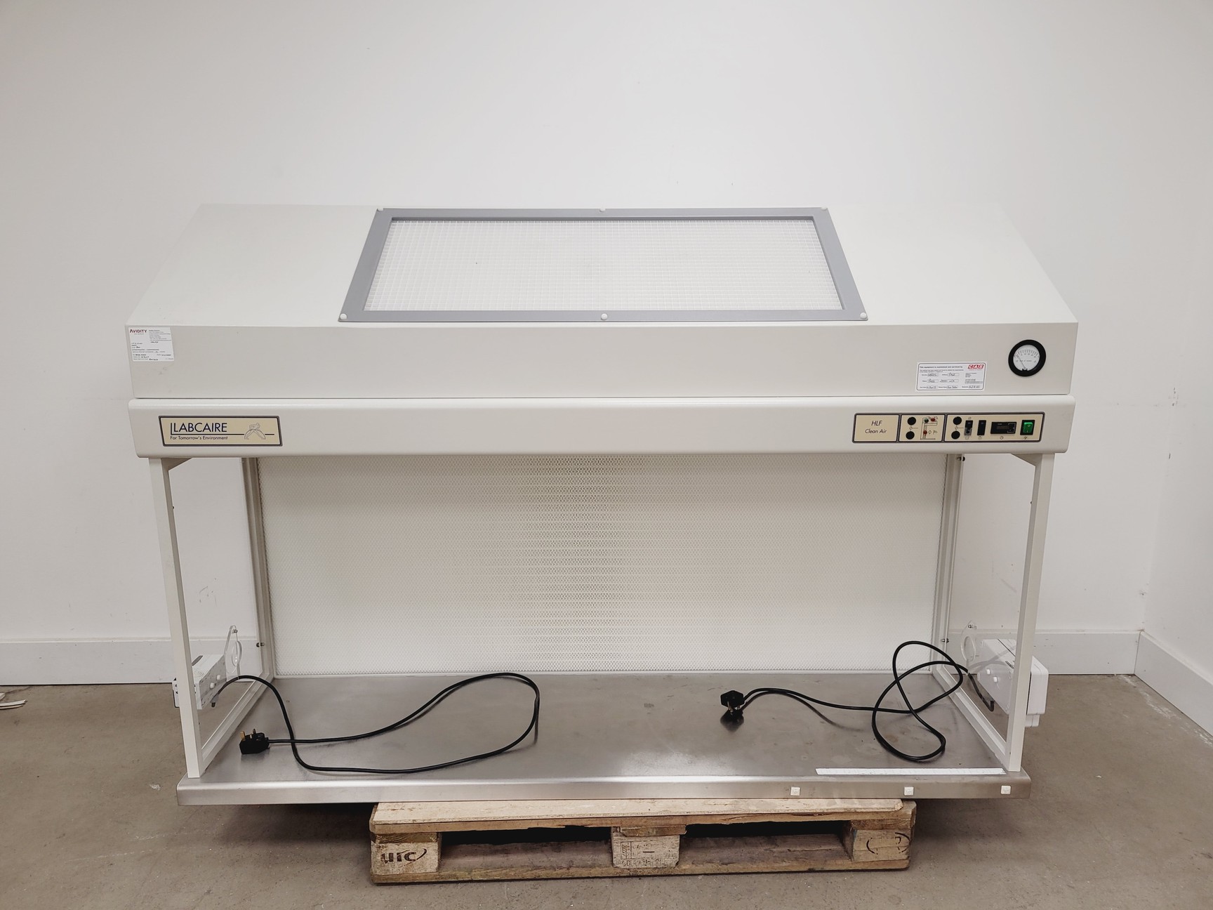 Image of LabCaire Fume Cabinet Model HLF18 Lab