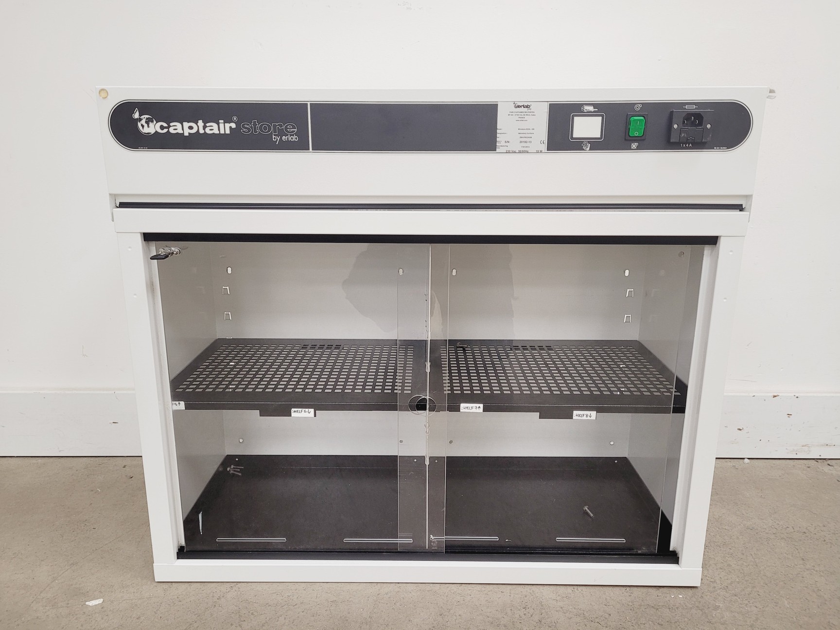 Image of Captair Erlab Ministore 822A - GB Cabinet Lab