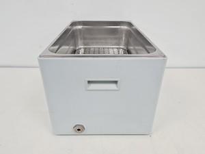 Thumbnail image of VWR Clifton NE2-22D 22L Waterbath Lab