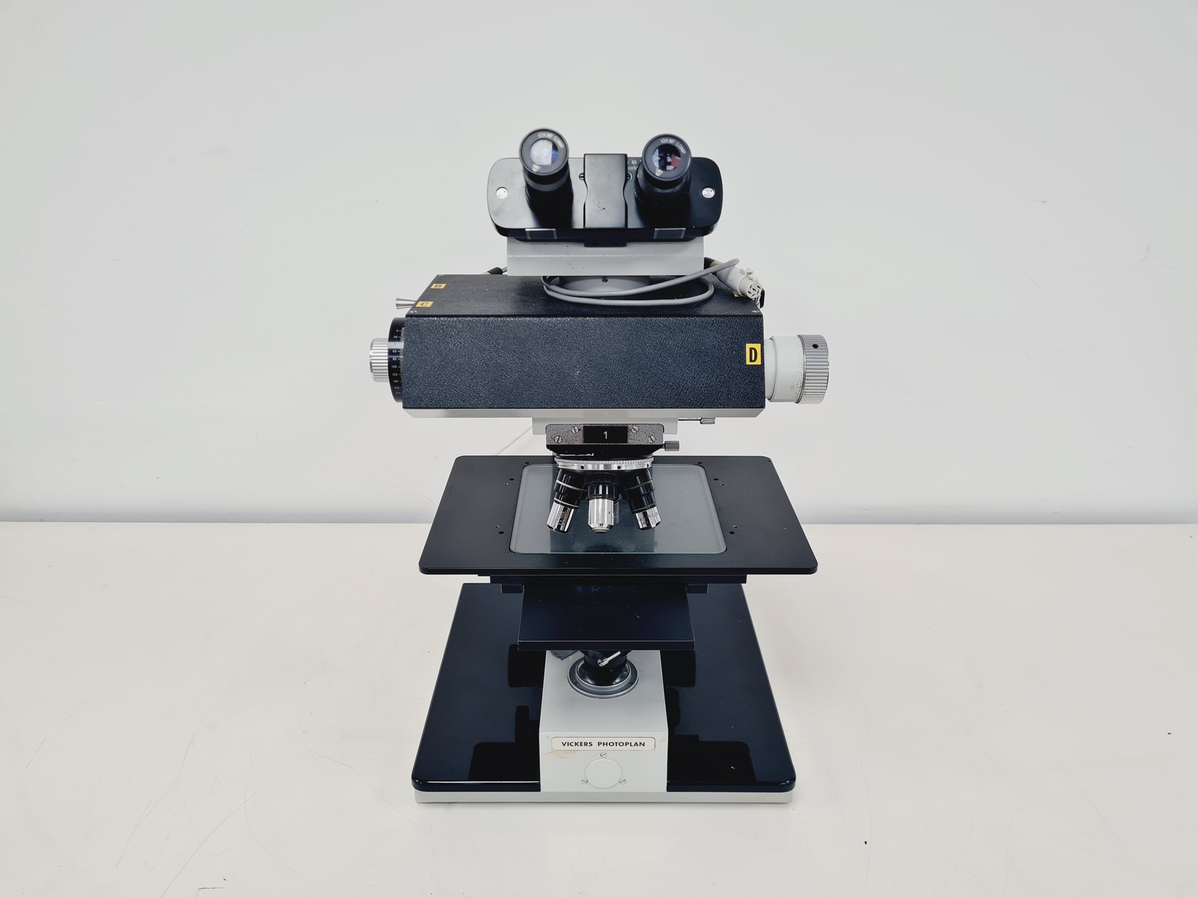 Image of Vickers M41 Photoplan Fluorescence Microscope w/ 4 x Objective Epiplan, Plan Lab