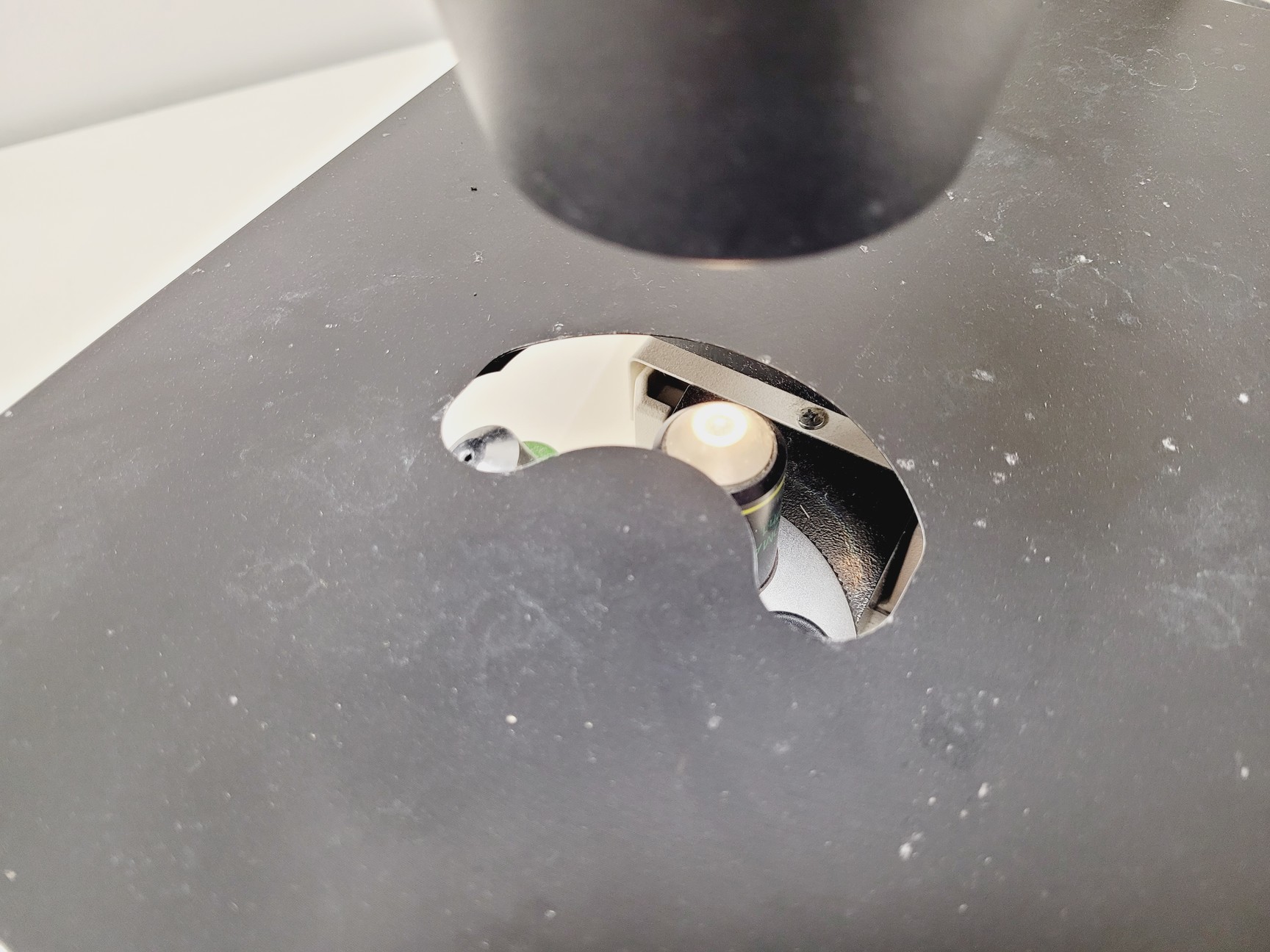 Image of Zeiss Axiovert 25 Inverted Microscope w/ 3 x Achrostigmat Objectives 10/20/40x