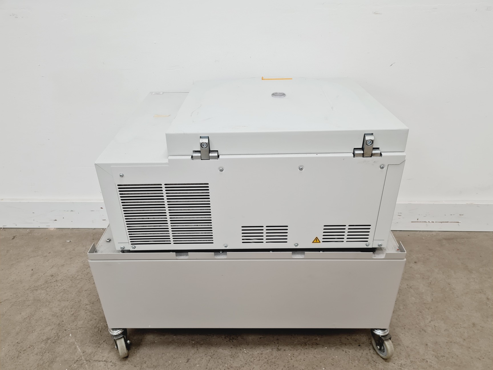 Image of Eppendorf 5810 R Refrigerated Centrifuge Lab Spares/Repairs