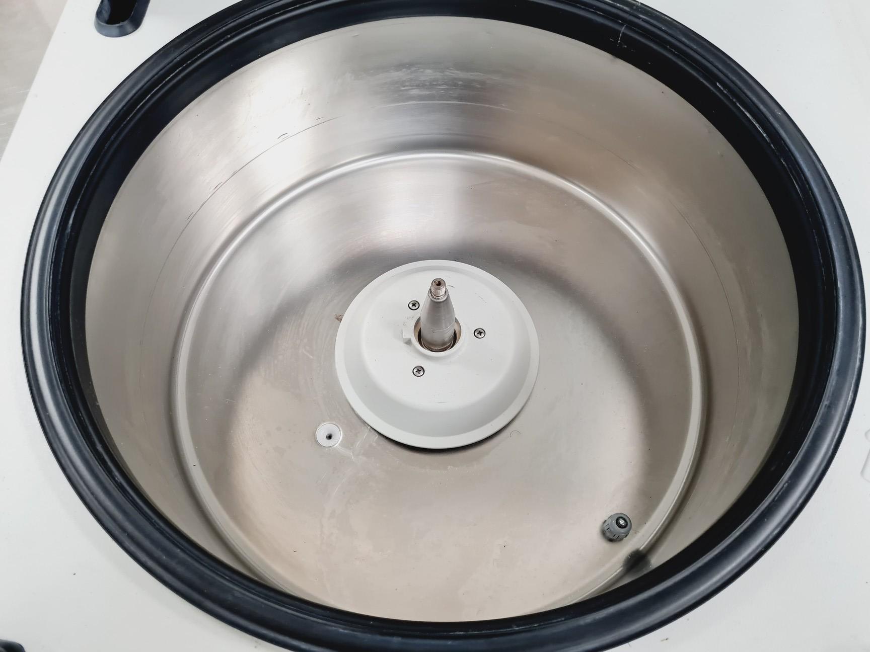 Image of Eppendorf 5810 R Refrigerated Centrifuge Lab Spares/Repairs