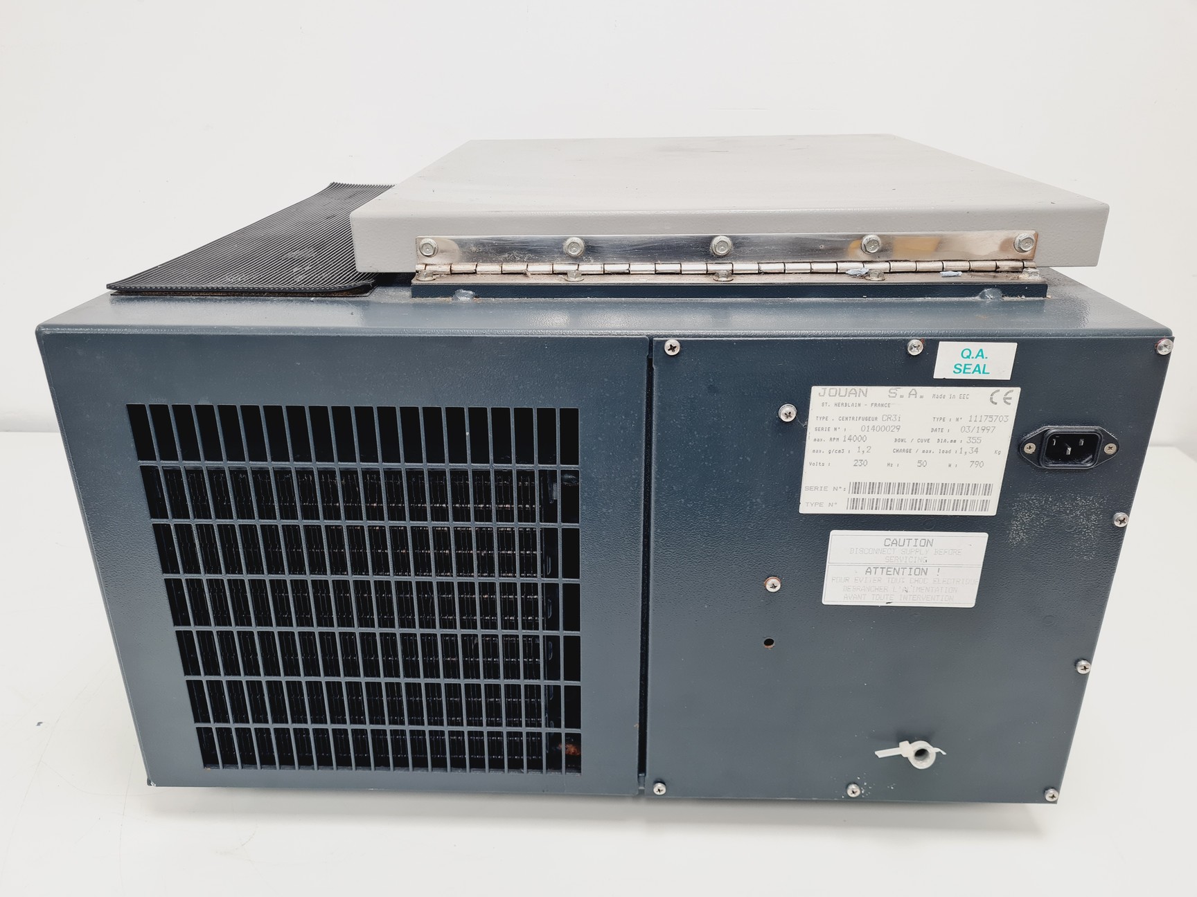 Image of Jouan CR3i Refrigerated Benchtop Centrifuge With T4 Rotor Lab