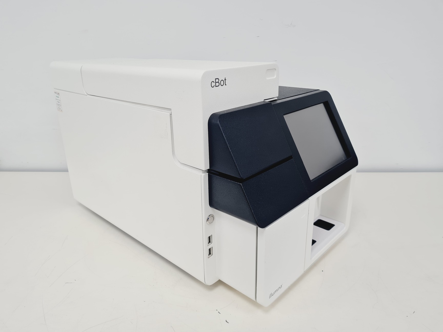 Image of Illumina cBot 800 Automated Amplification DNA Sequencer Lab