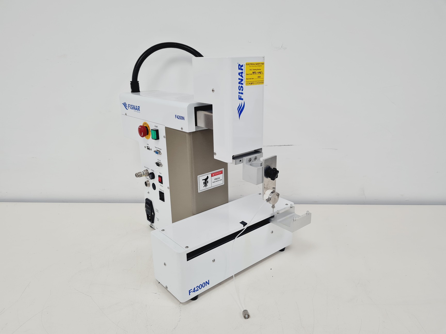 Image of Fisnar F4200N.1 Bechtop Dispensing Robot Lab