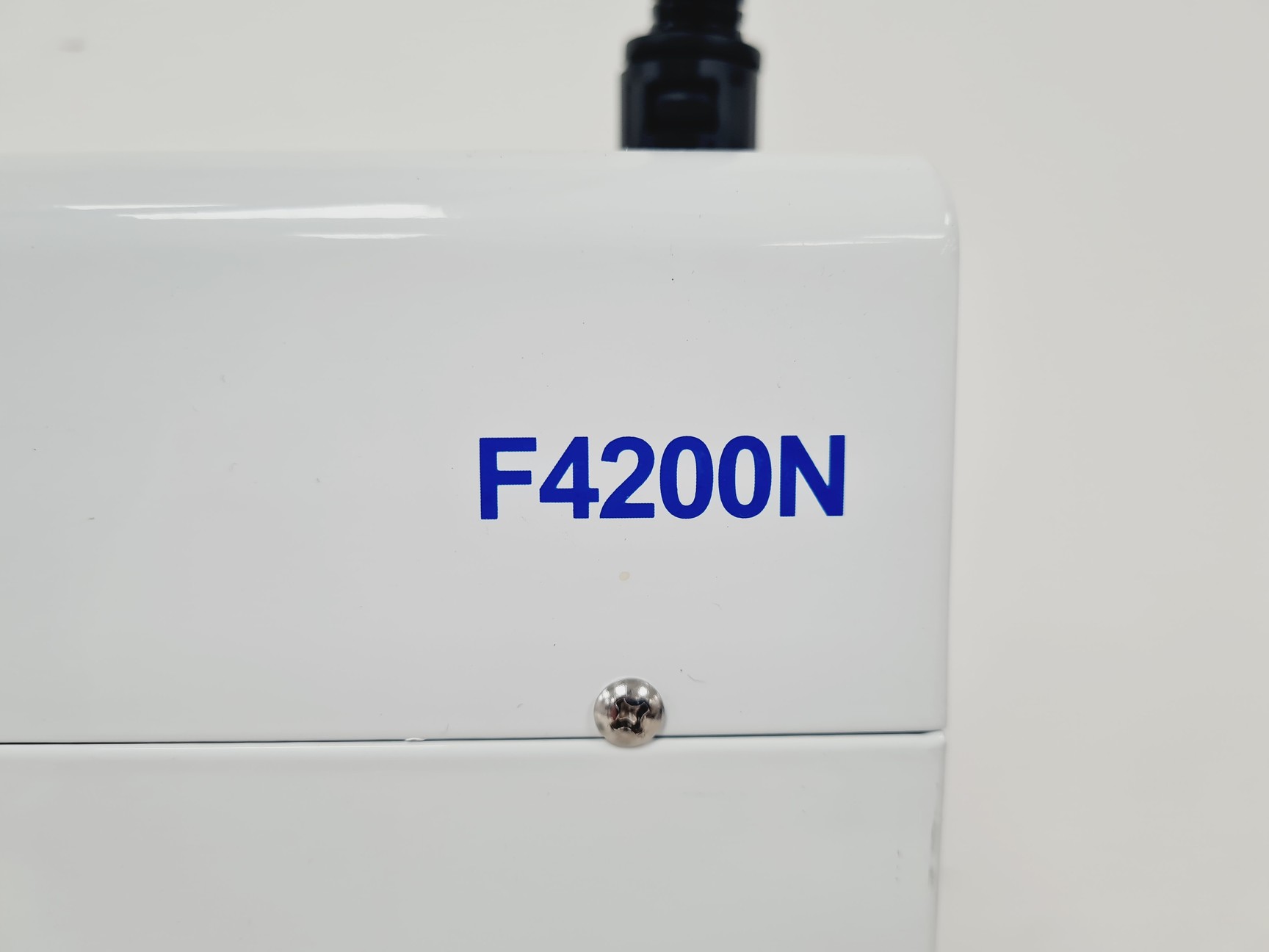 Image of Fisnar F4200N.1 Bechtop Dispensing Robot Lab