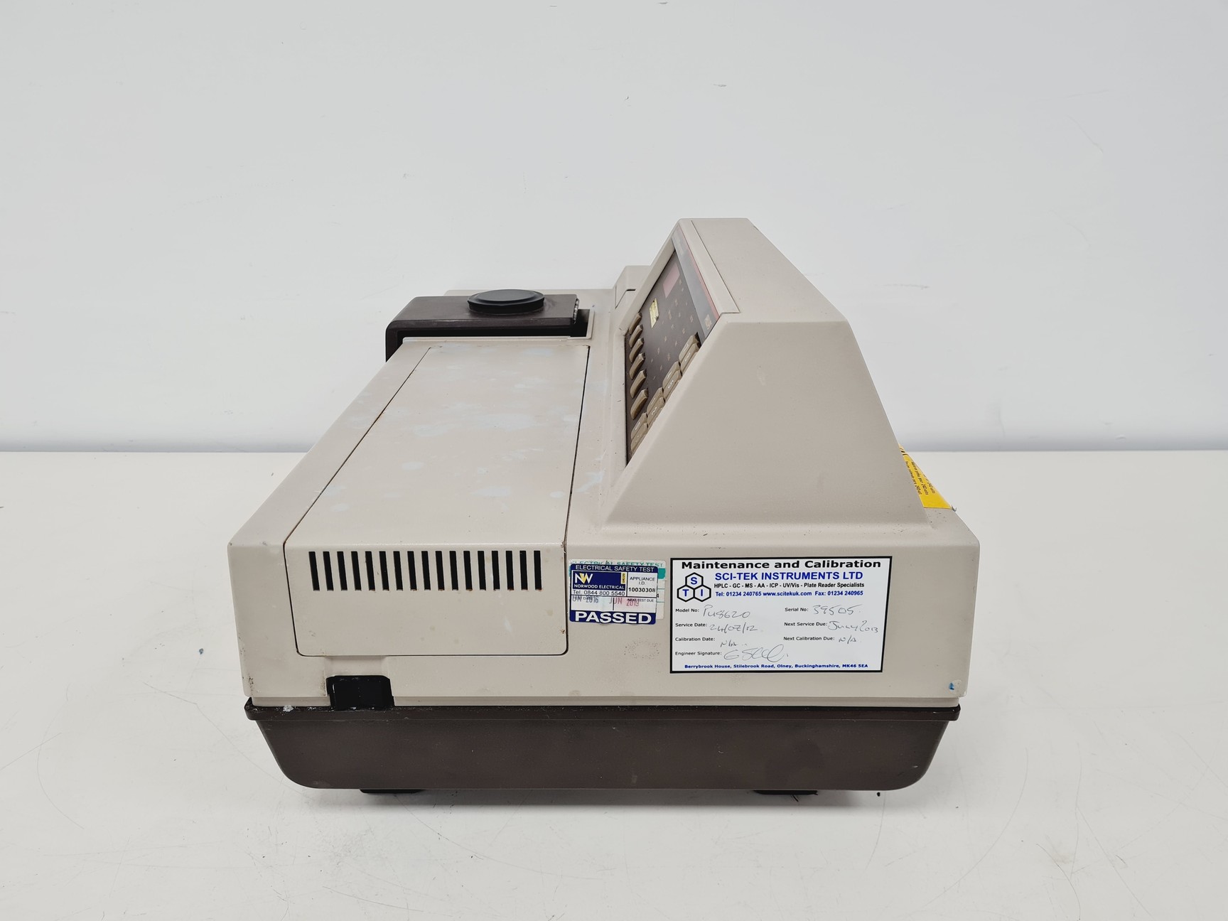 Image of Philips Pye Unicam PU 8620 UV/VIS/NIR Spectrophotometer Lab