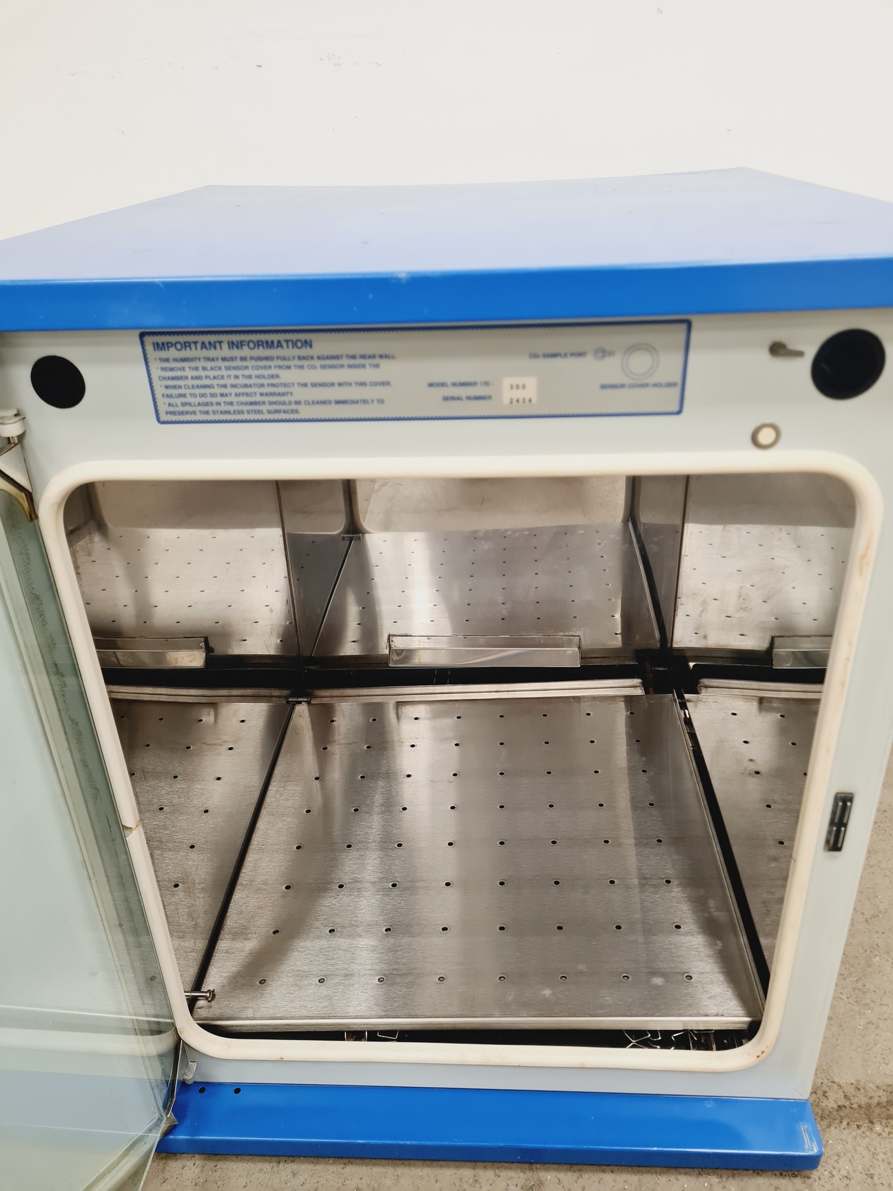 Image of RS Biotech Galaxy R CO2 Laboratory Incubator Model 170-300 Lab